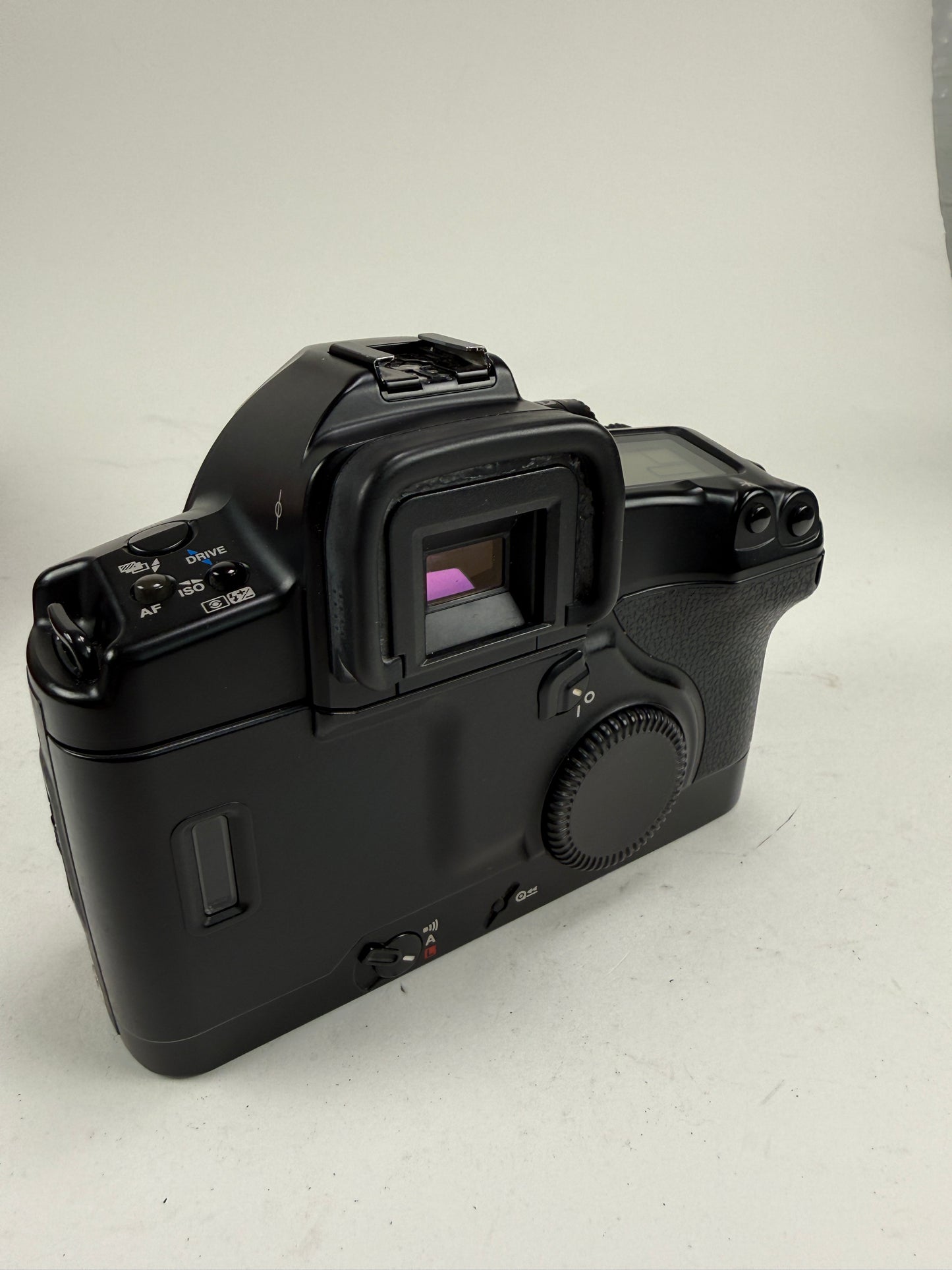 Canon EOS-3 EOS 3 35mm SLR Film Camera Body