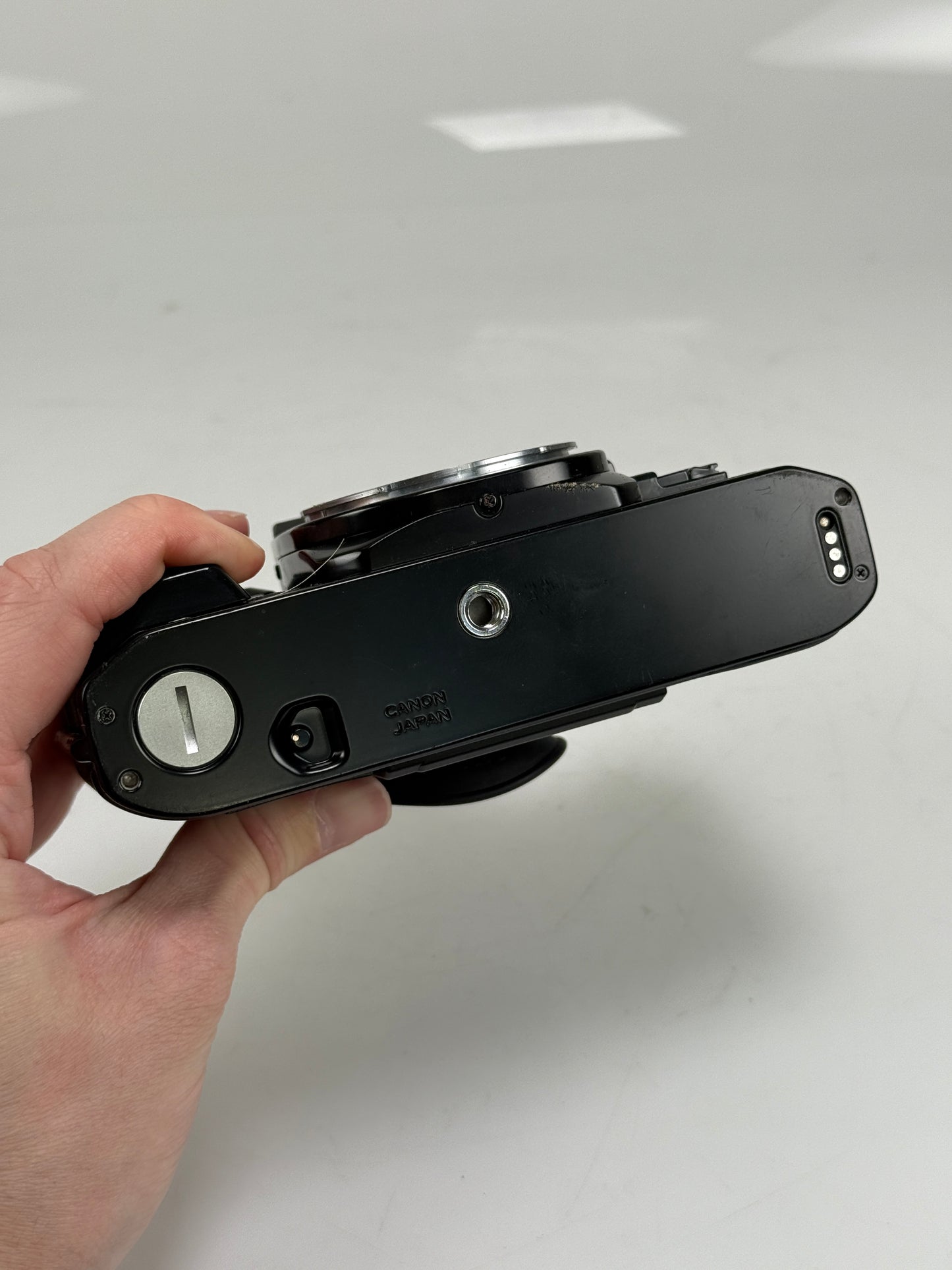 Canon A-1 A1 35mm SLR Film Camera Body Black with 50mm f1.8 FD Kit