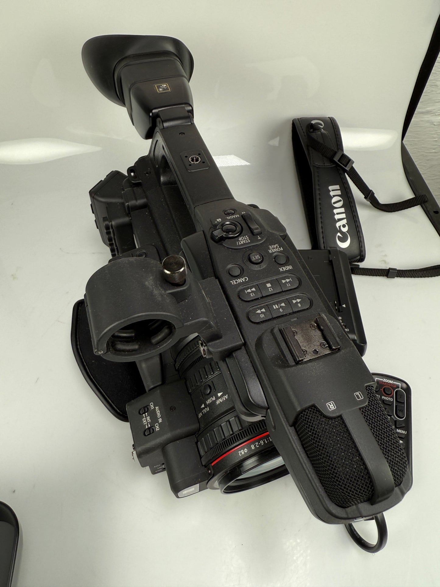 Canon XF305A 3CMOS HD Video Camera w/ 4.1-73.8mm f1.6/2.8 L lens