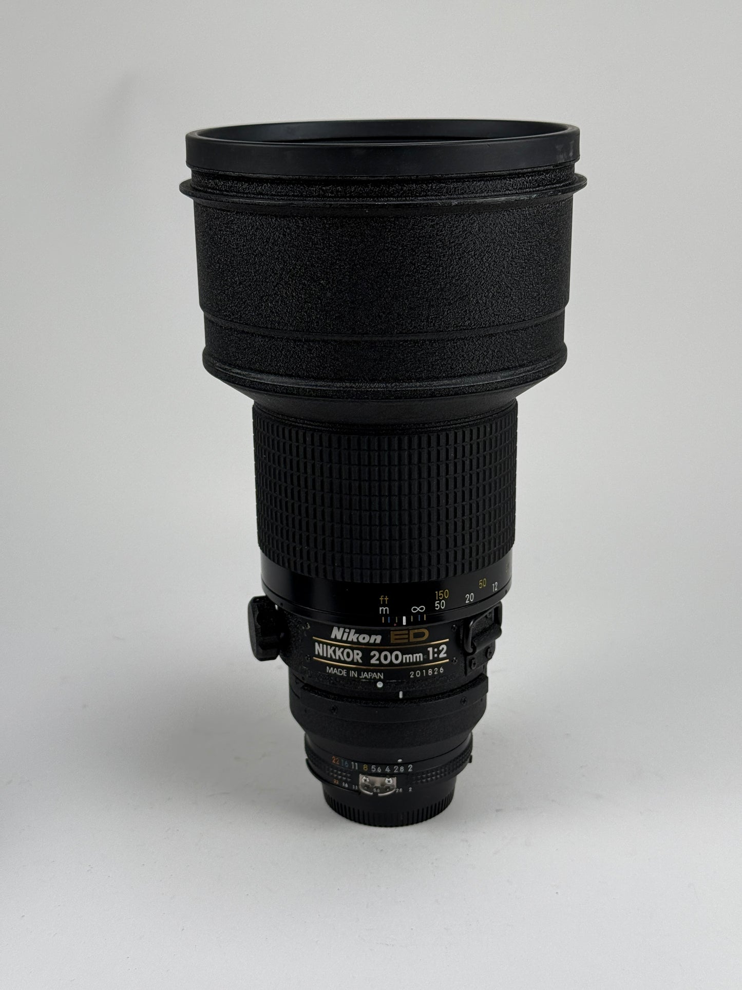 Nikon 200mm f2 Nikkor ED AIS Manual Focus Lens