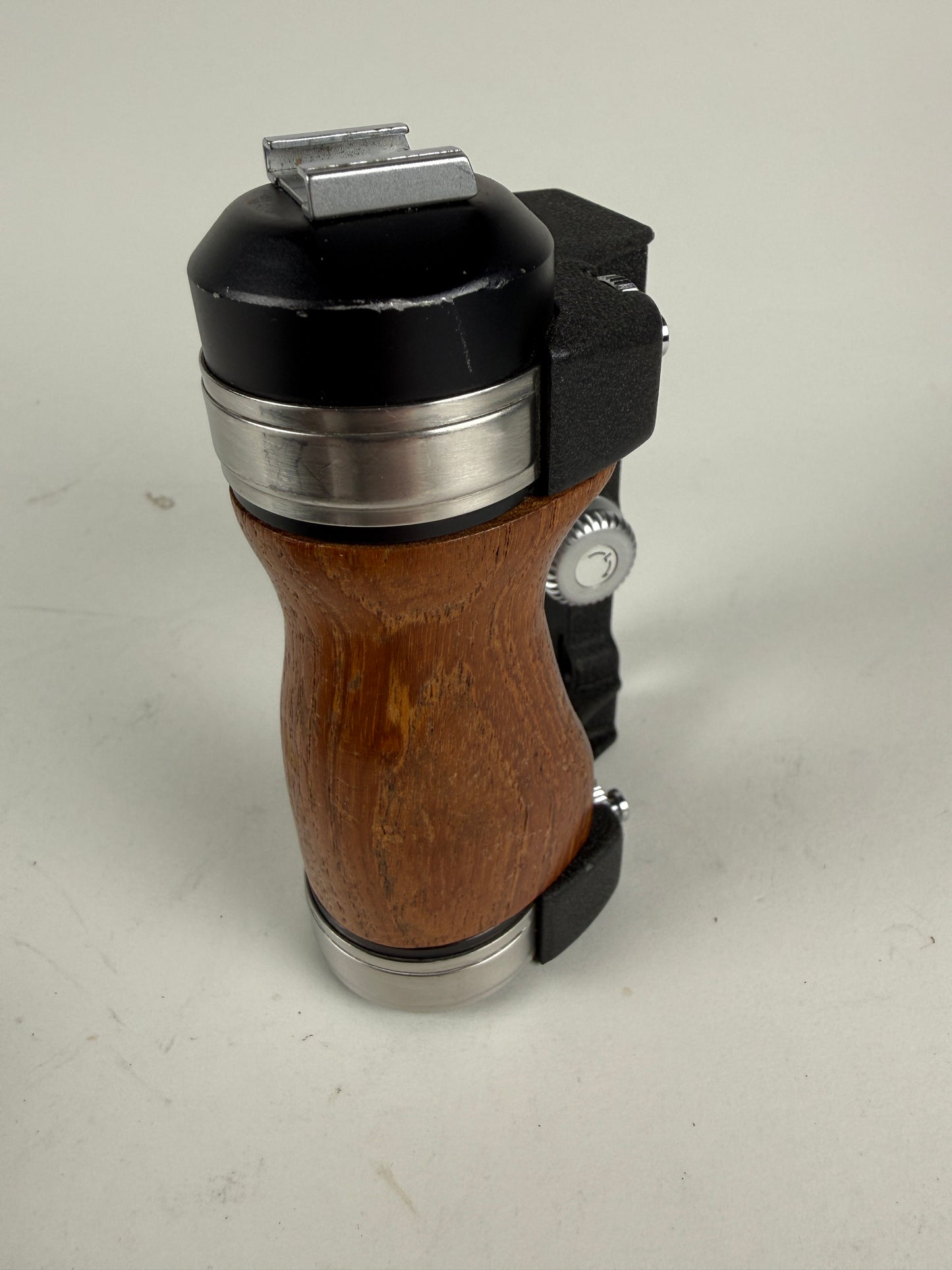 Pentax Wood Hand Grip for Pentax 6x7 67 67II Camera