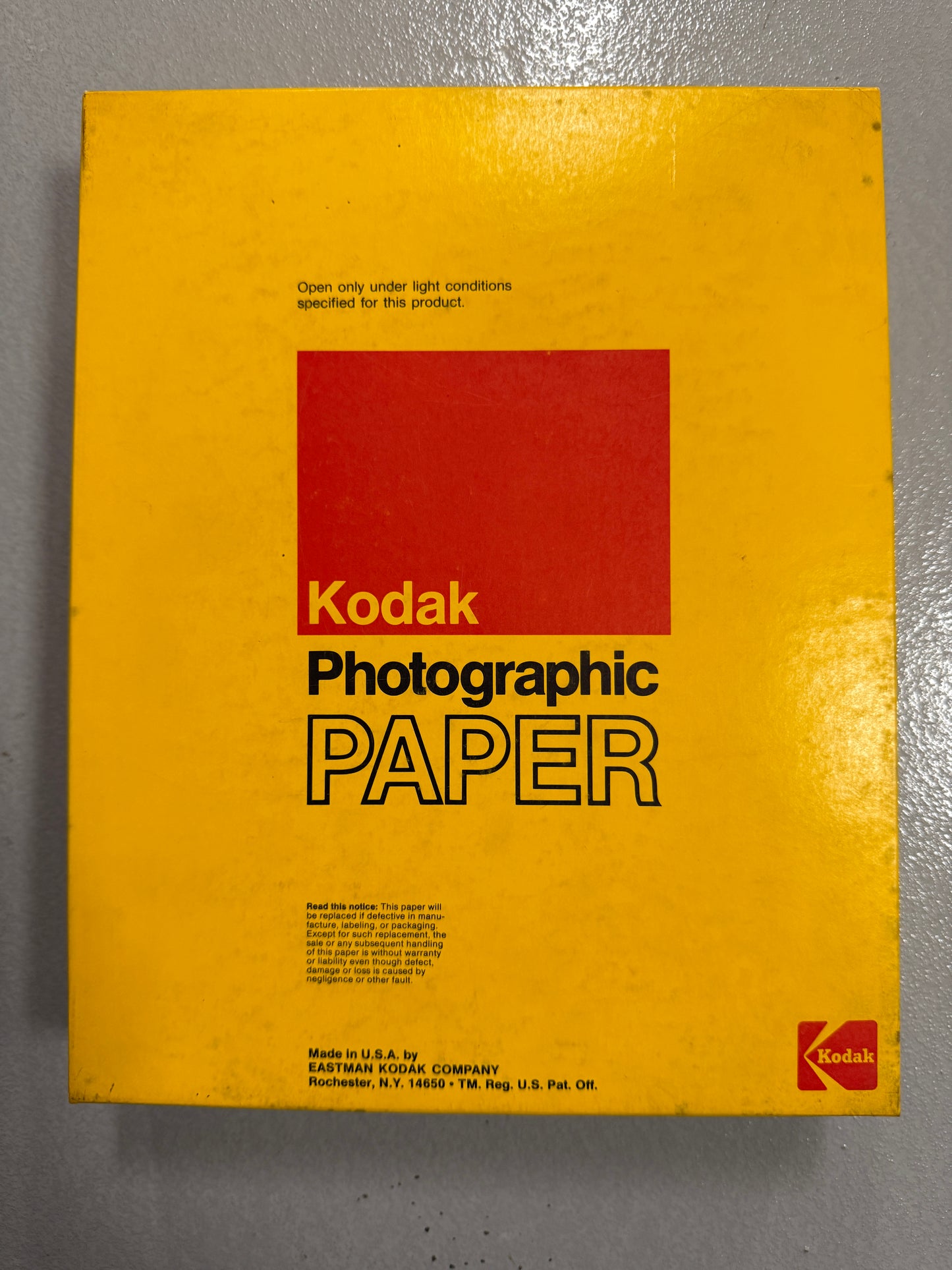 Kodak Portralure G DW Paper - 8x10, 100 sheets, SEALED double weight