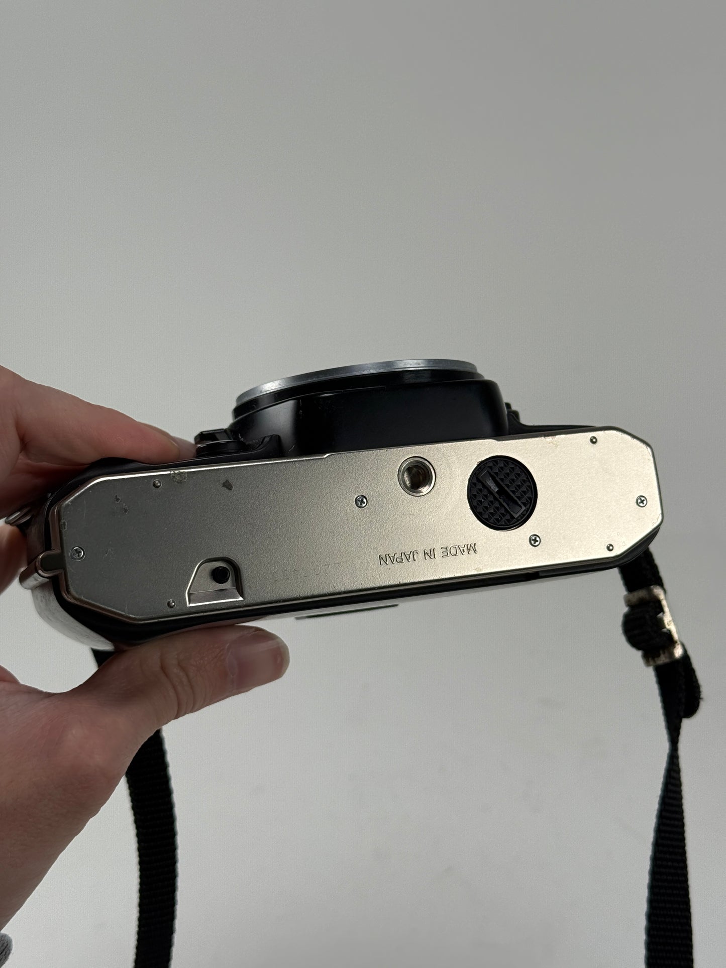 Nikon FM10 35mm SLR Film Camera