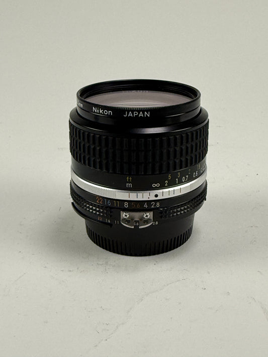 Nikon Nikkor AIS AI-S 24mm f2.8 35mm camera Lens