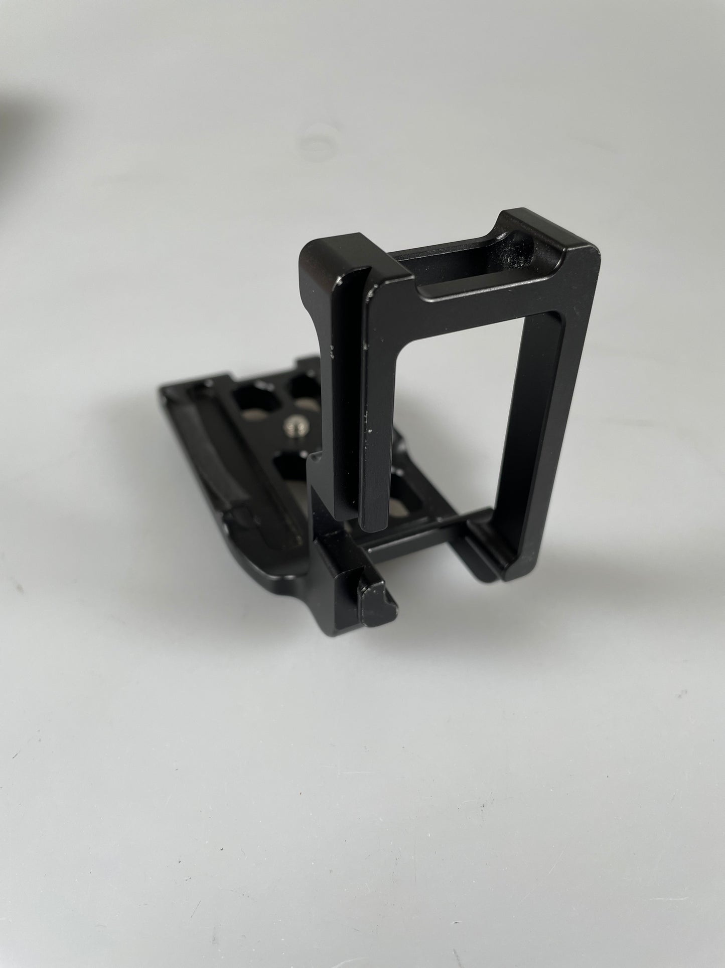 Sunwayfoto PCL-5DIV Custom L-Bracket for Canon EOS 5D Mark IV