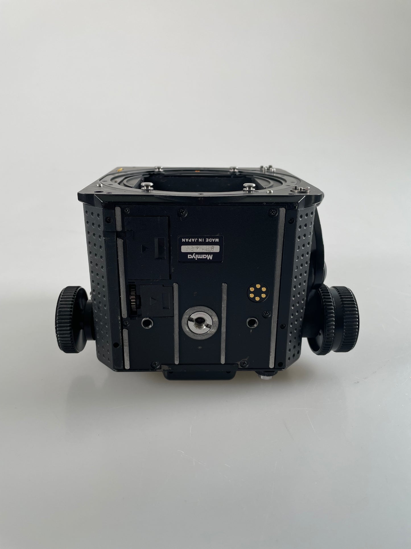 Mamiya RZ67 Pro II body medium format camera w/ waist level finder