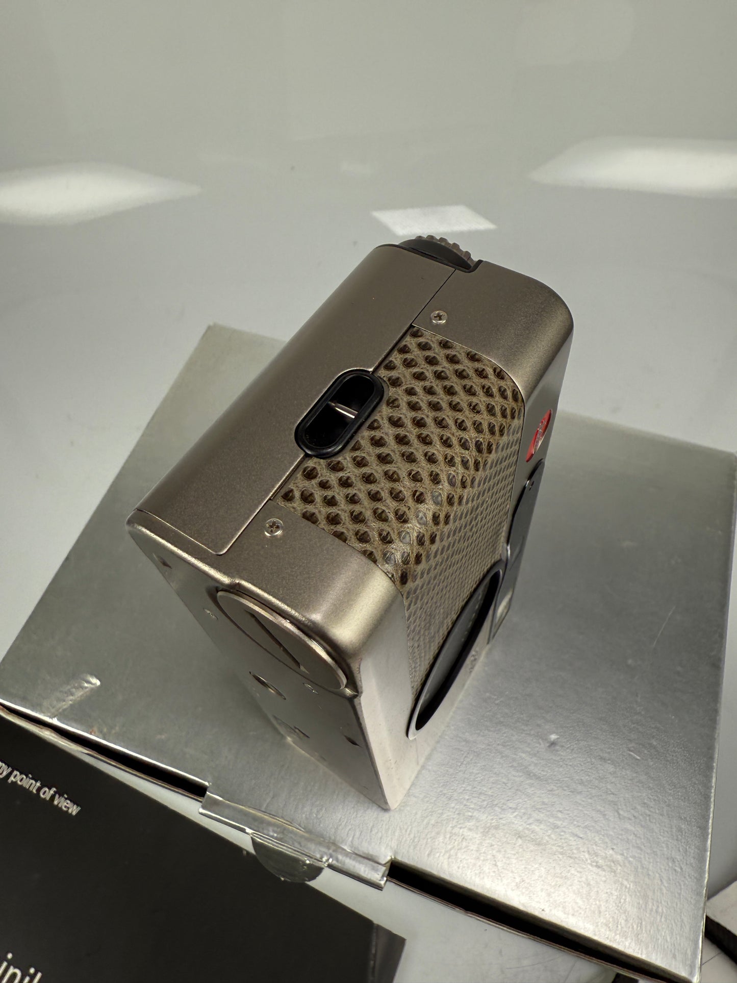 Leica Minilux LIMITED 2000 DB EXCLUSIVE Film Camera Summarit 40mm f2.4