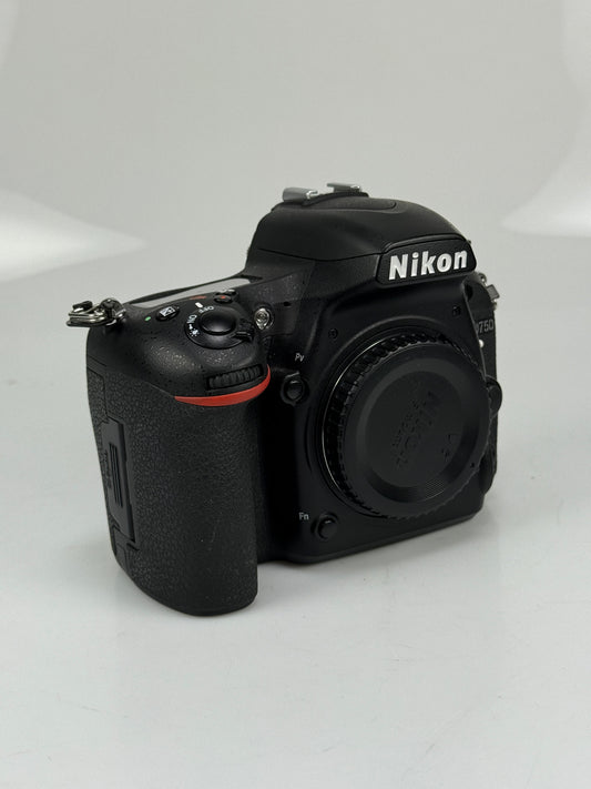 Nikon D750 24.3MP FX Digital Camera Body