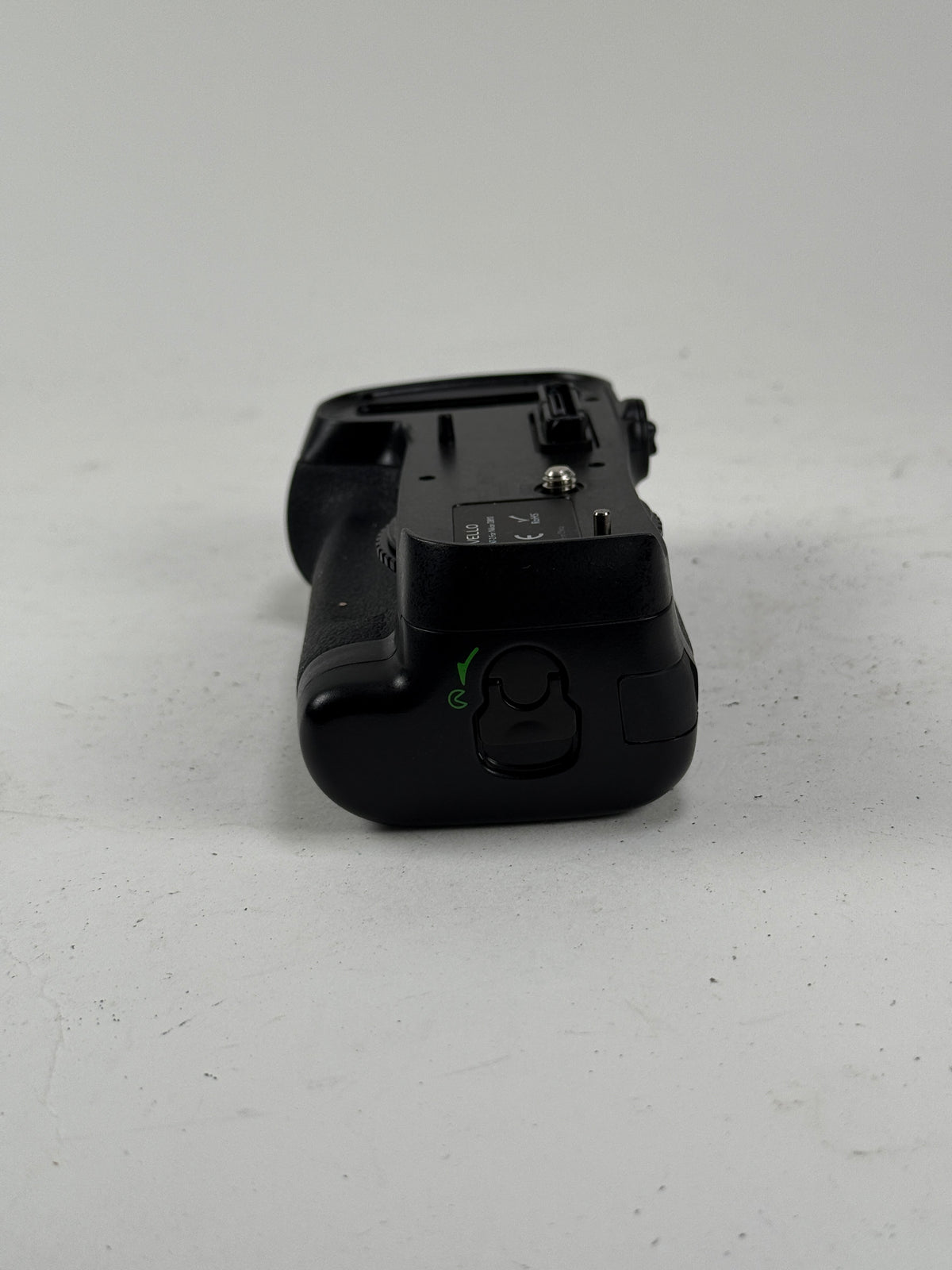 Vello Nikon MB-D12 Battery Grip for D800/D800E/D810/D810A