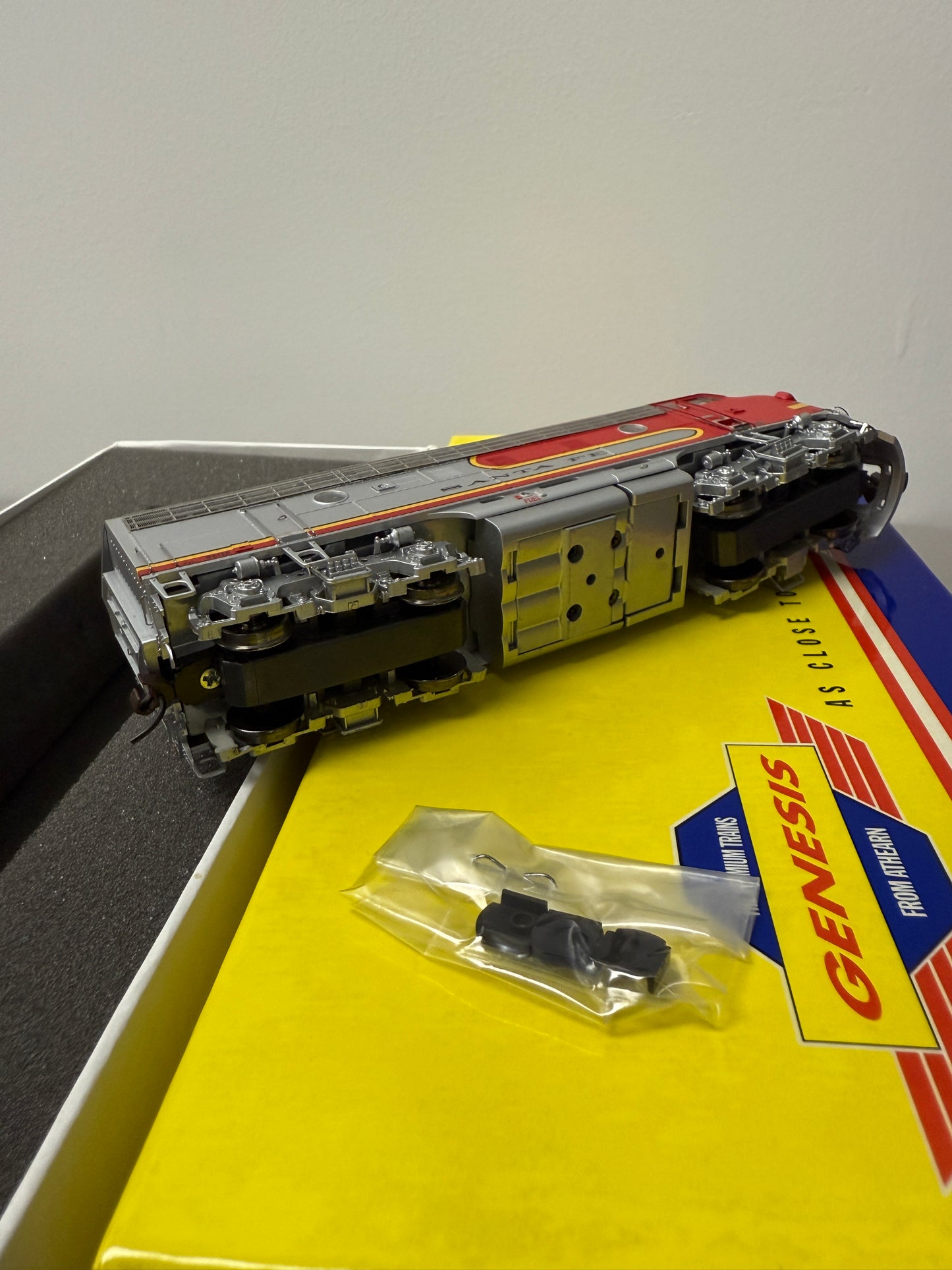 Athearn G1500AA Ho Genesis Santa Fe #21 F-7A Phase 1 Diesel #37L