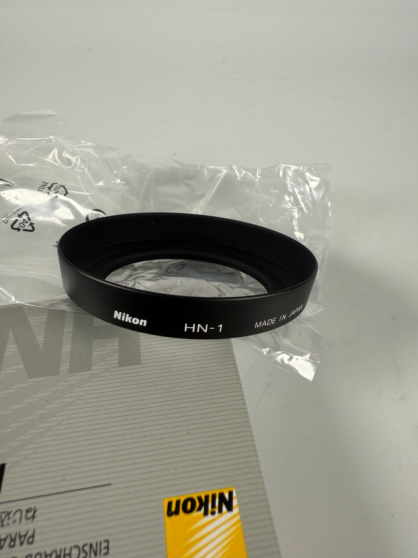 Nikon HN-1 lens hood 24mm, 28mm, 35mm