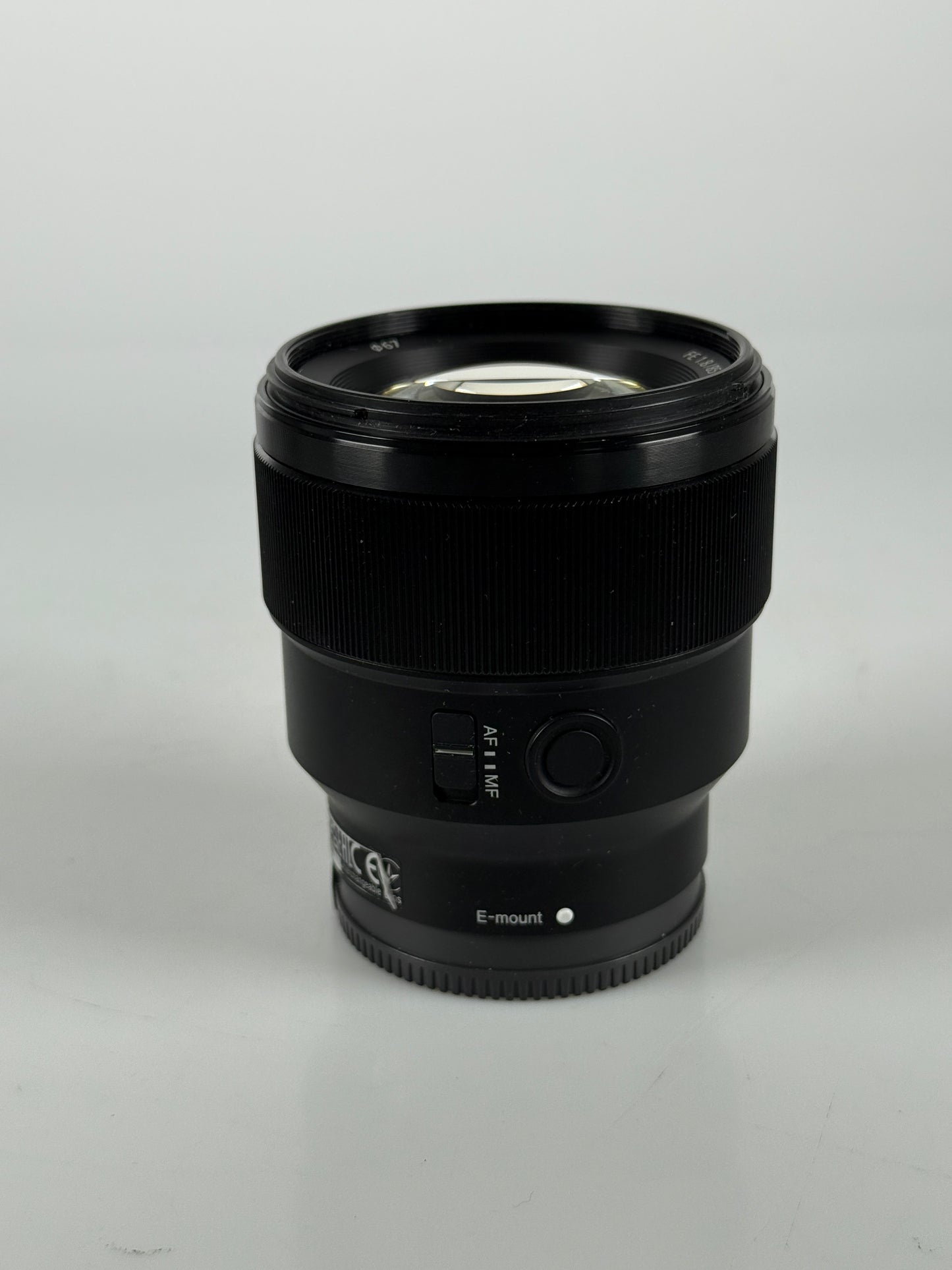 Sony FE 85mm f1.8 Lens
