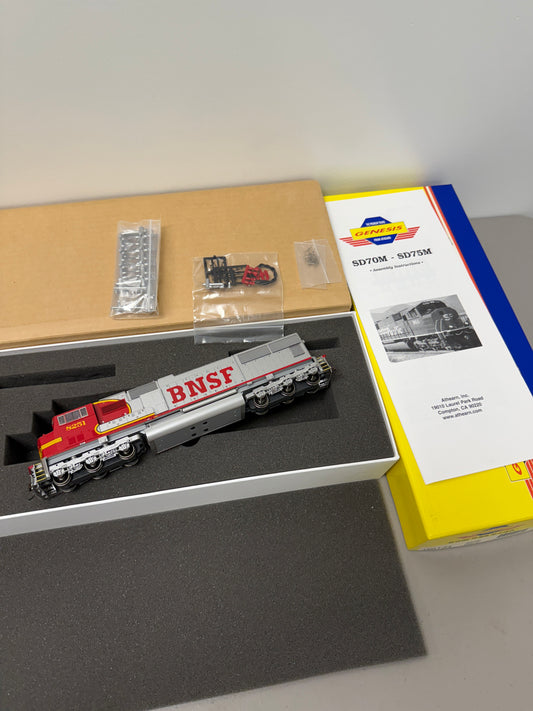 Athearn G6134 HO Scale BNSF SD75M Diesel Locomotive