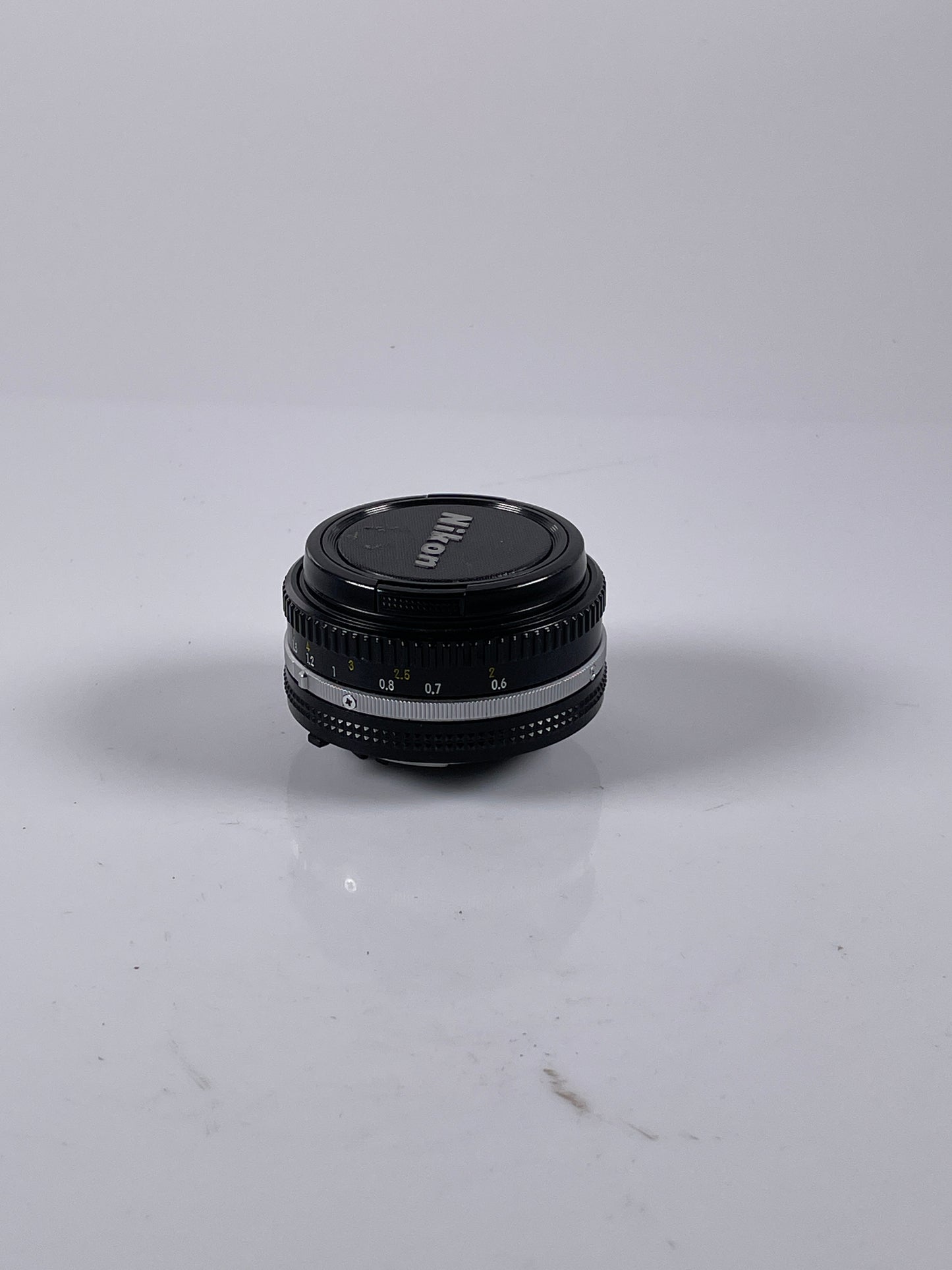 Nikon Nikkor Ai-s AIS 50mm f/1.8 Lens Prime Pancake SLR Late