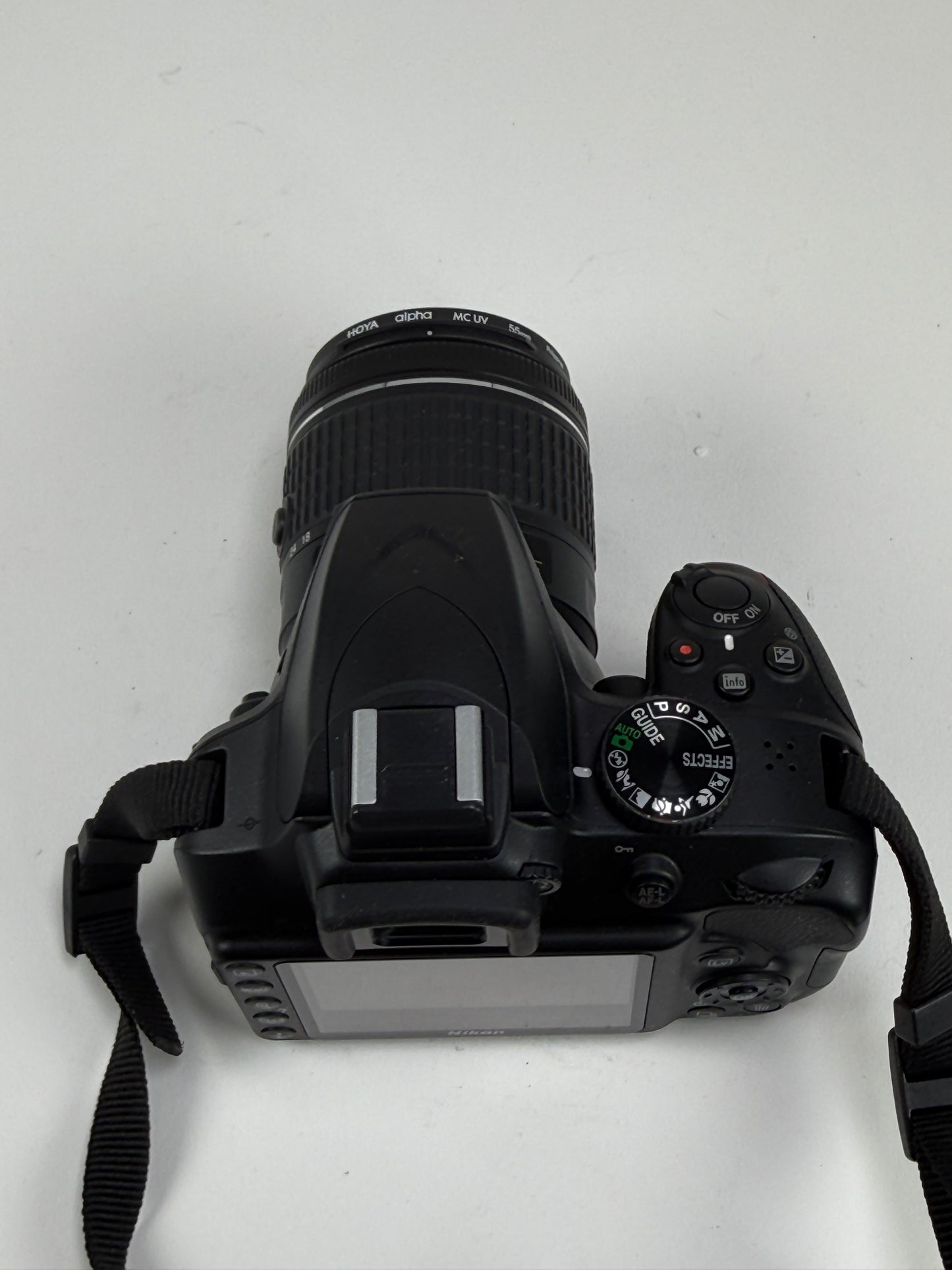 Nikon D3400 24.2MP DSLR Camera (Kit w/ AF-P VR DX 18-55mm Lens)