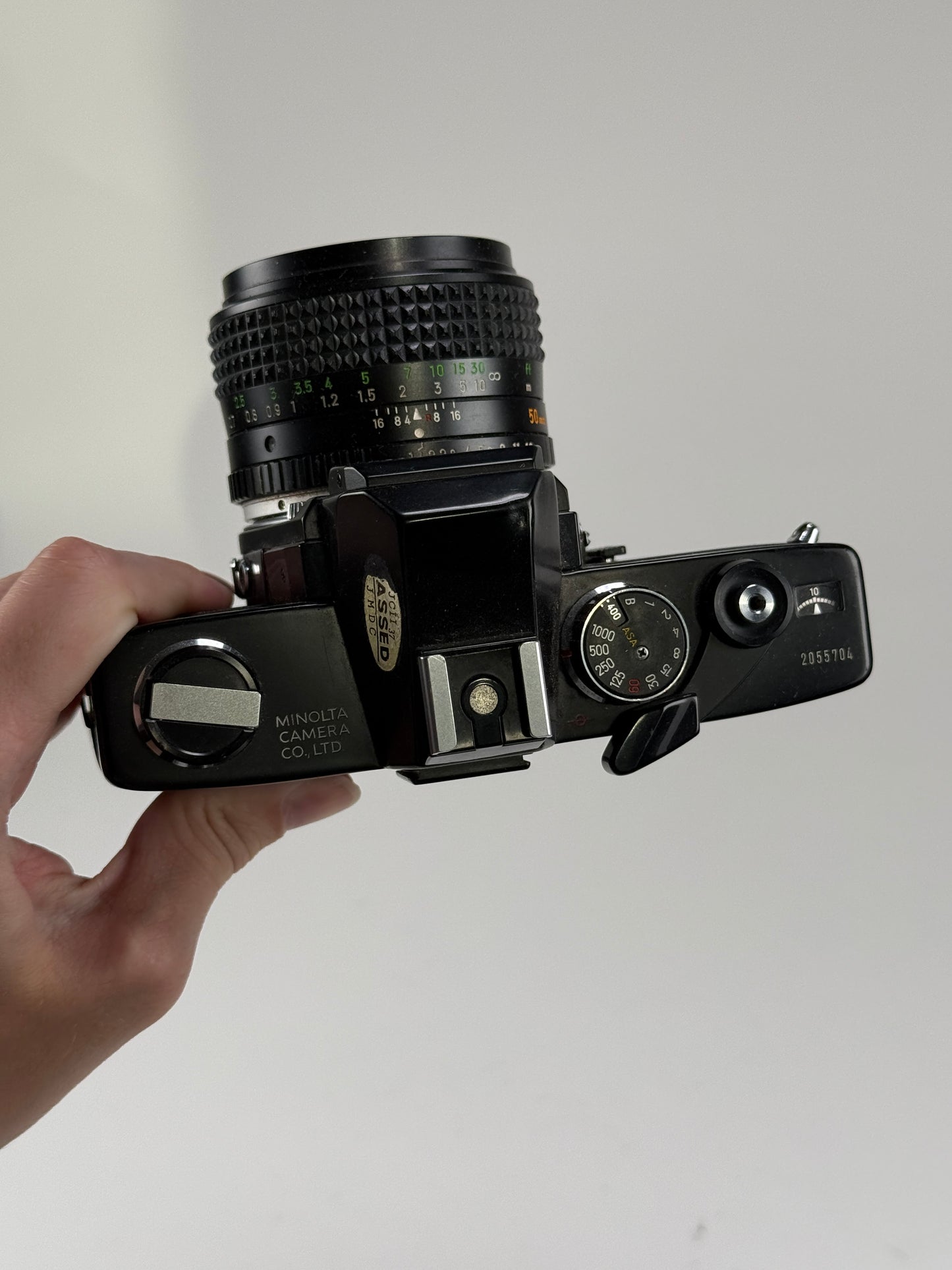 Minolta SRT 102 Black 35mm film camera kit with 50mm f1.4 rokkor-x lens