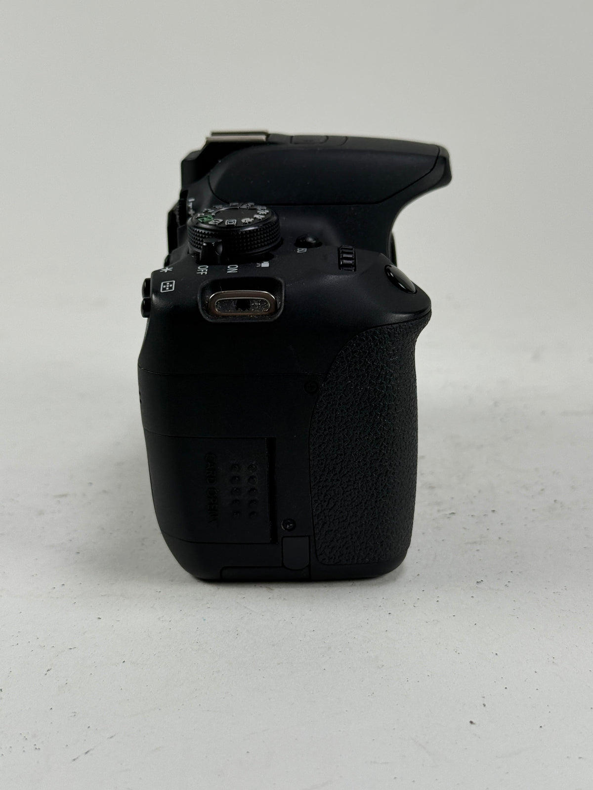 Canon EOS Rebel T5i 18mp Digital SLR Body