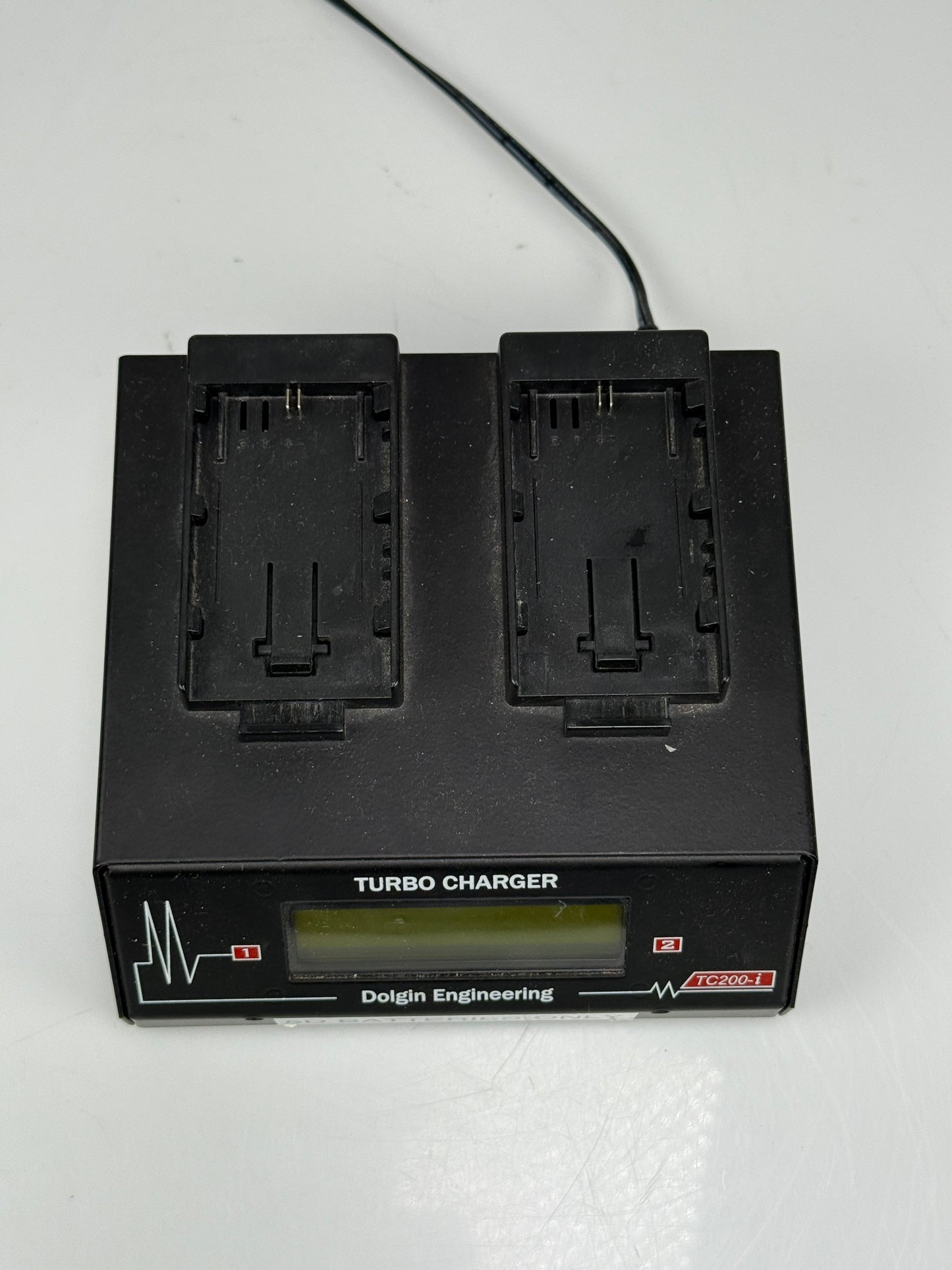 Dolgin Engineering TC200-i Fast Charger for Canon LP-E6 5D Batteries