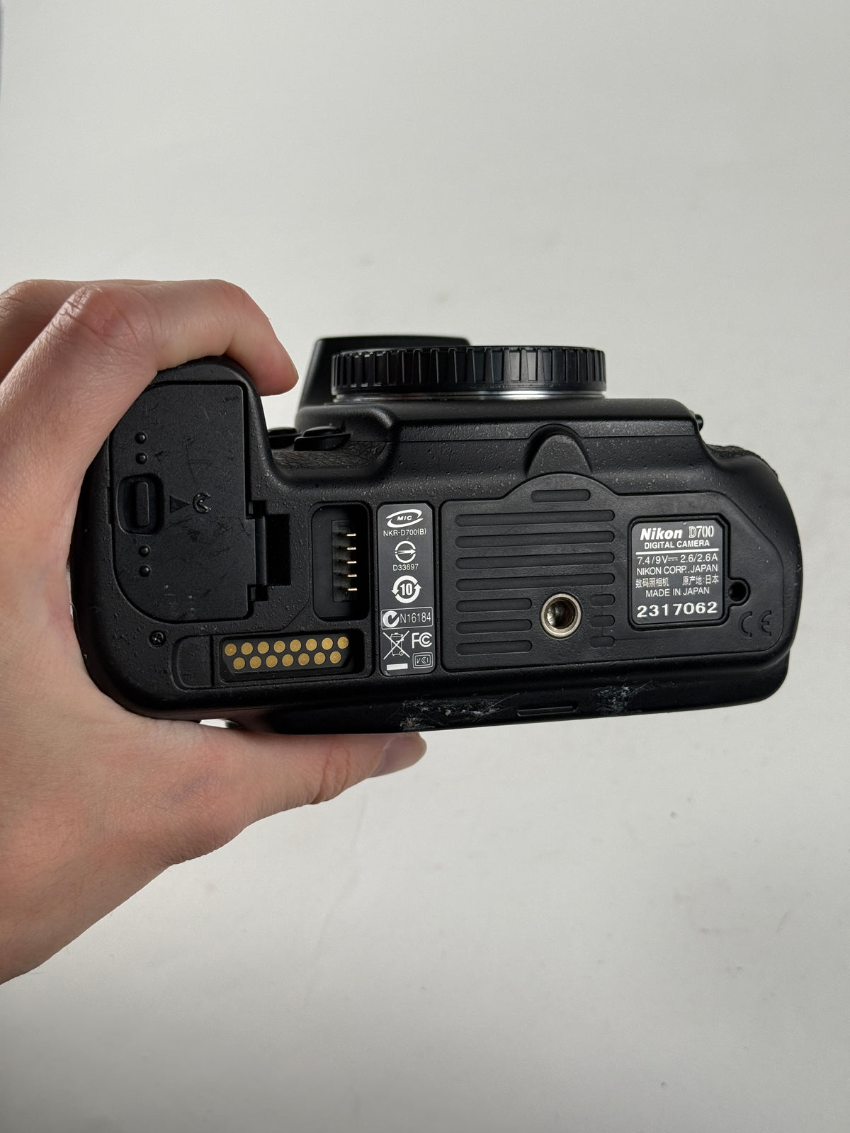 Nikon D700 12.1MP Digital SLR Camera Body