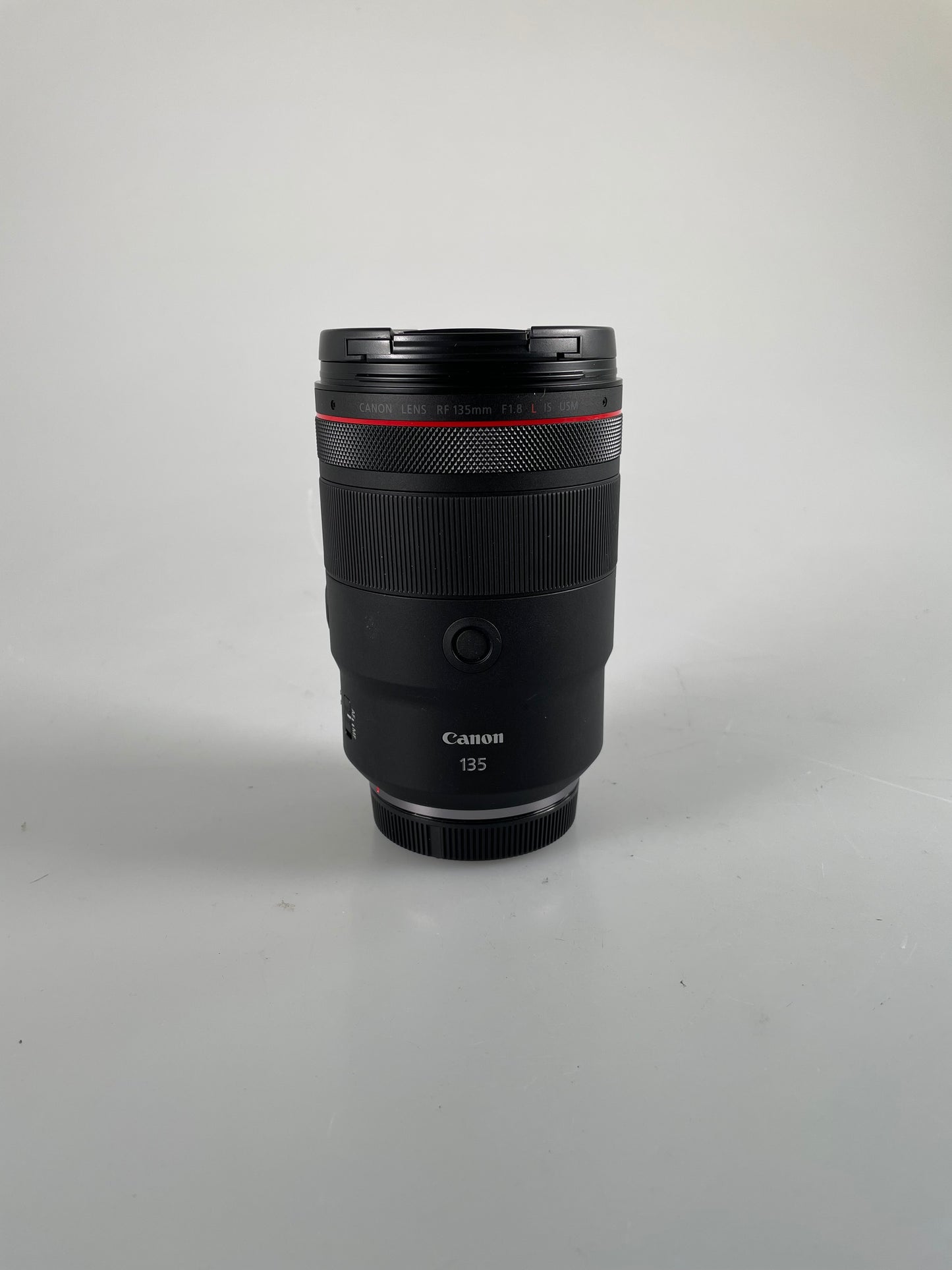 Canon RF 135mm f1.8 L IS USM Lens