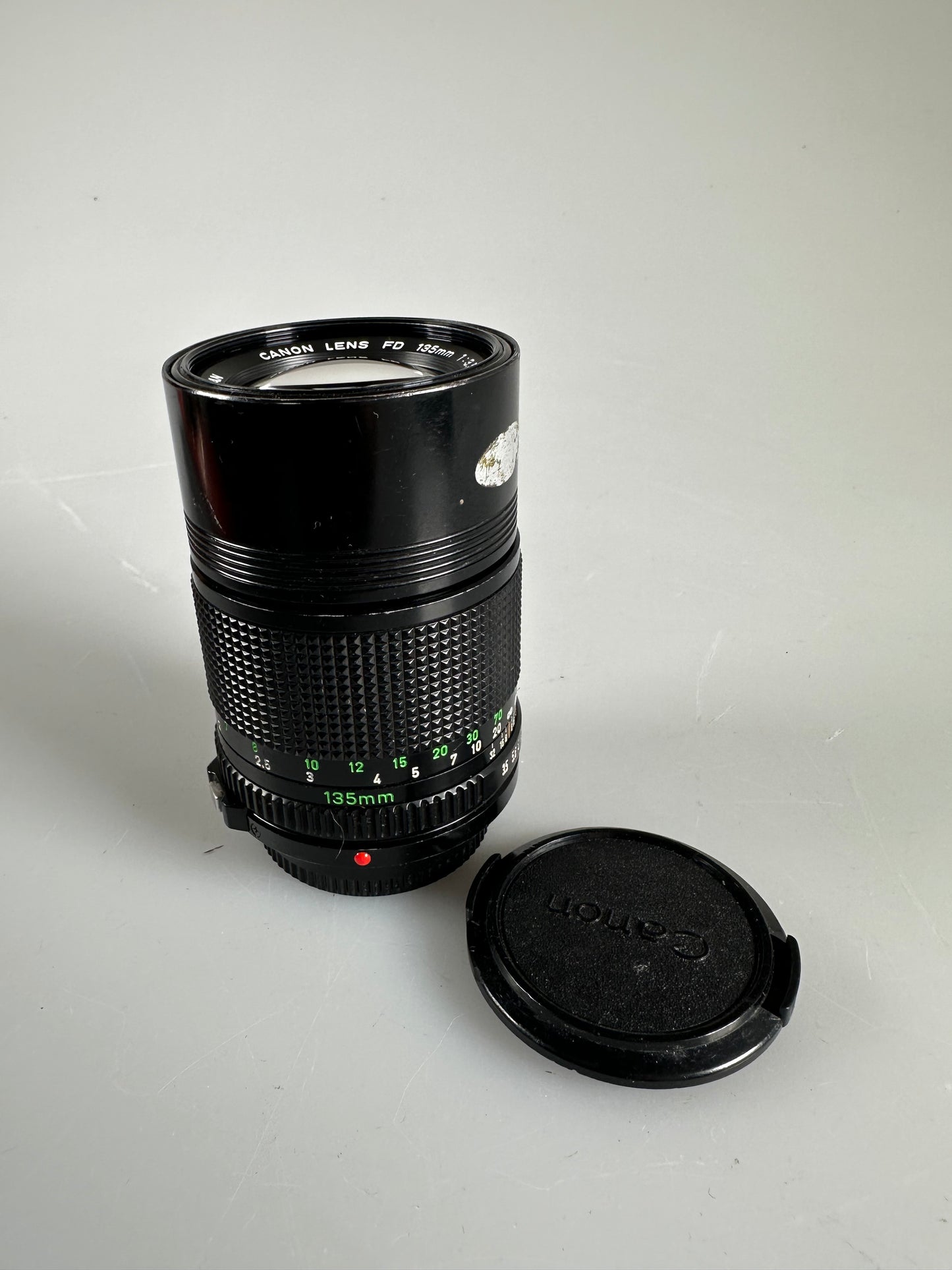 CANON FD 135mm F3.5 FD Mount Telephoto Prime Manual Lens