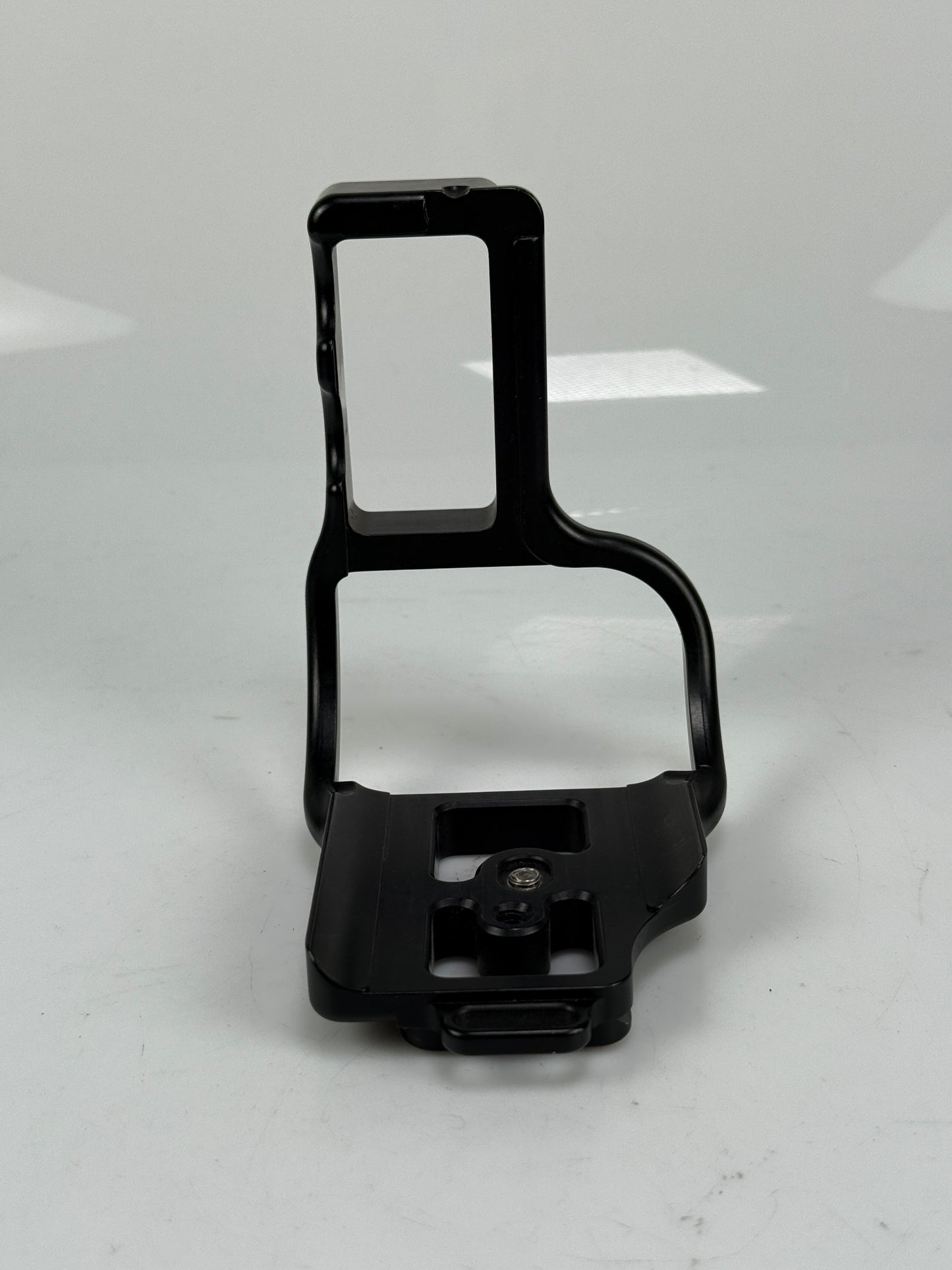 Kirk Enterprises BL - D3 L Bracket - Nikon D3 - Arca Swiss