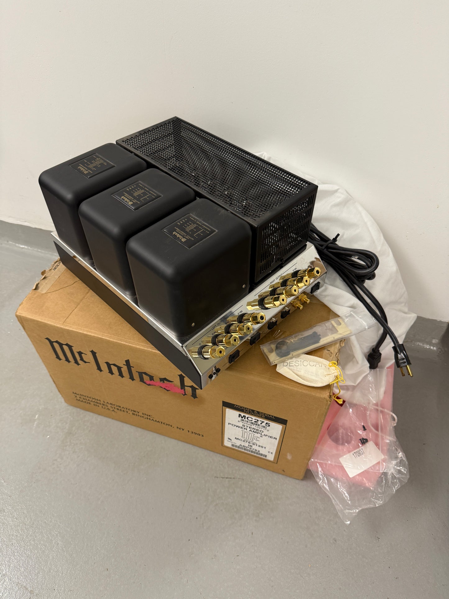 McIntosh MC275 MK VI stereo tube amplifier