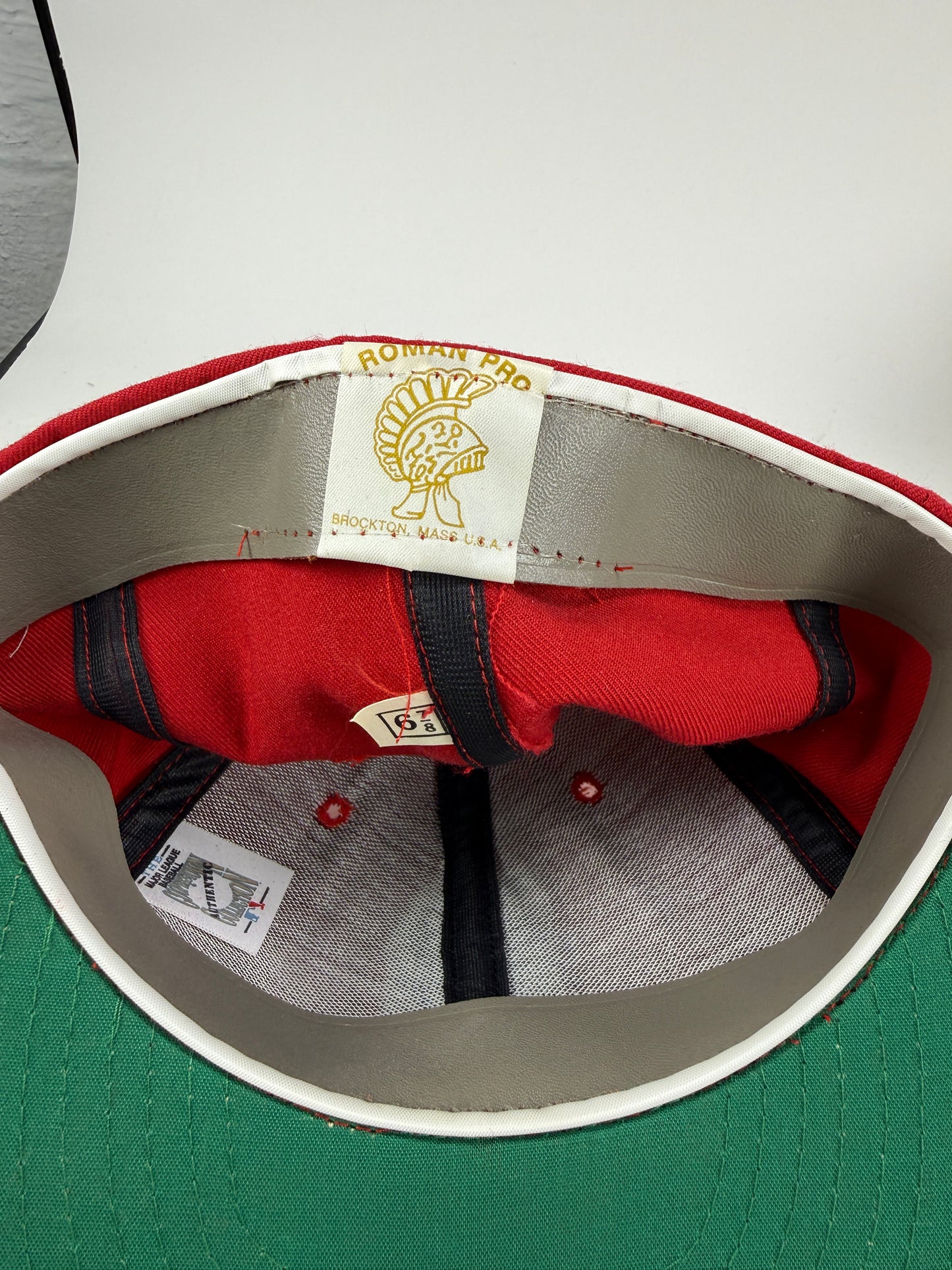 Vintage Boston Red Socks Roman Pro MLB Cooperstown 6 7/8 fitted hat NOS 1975