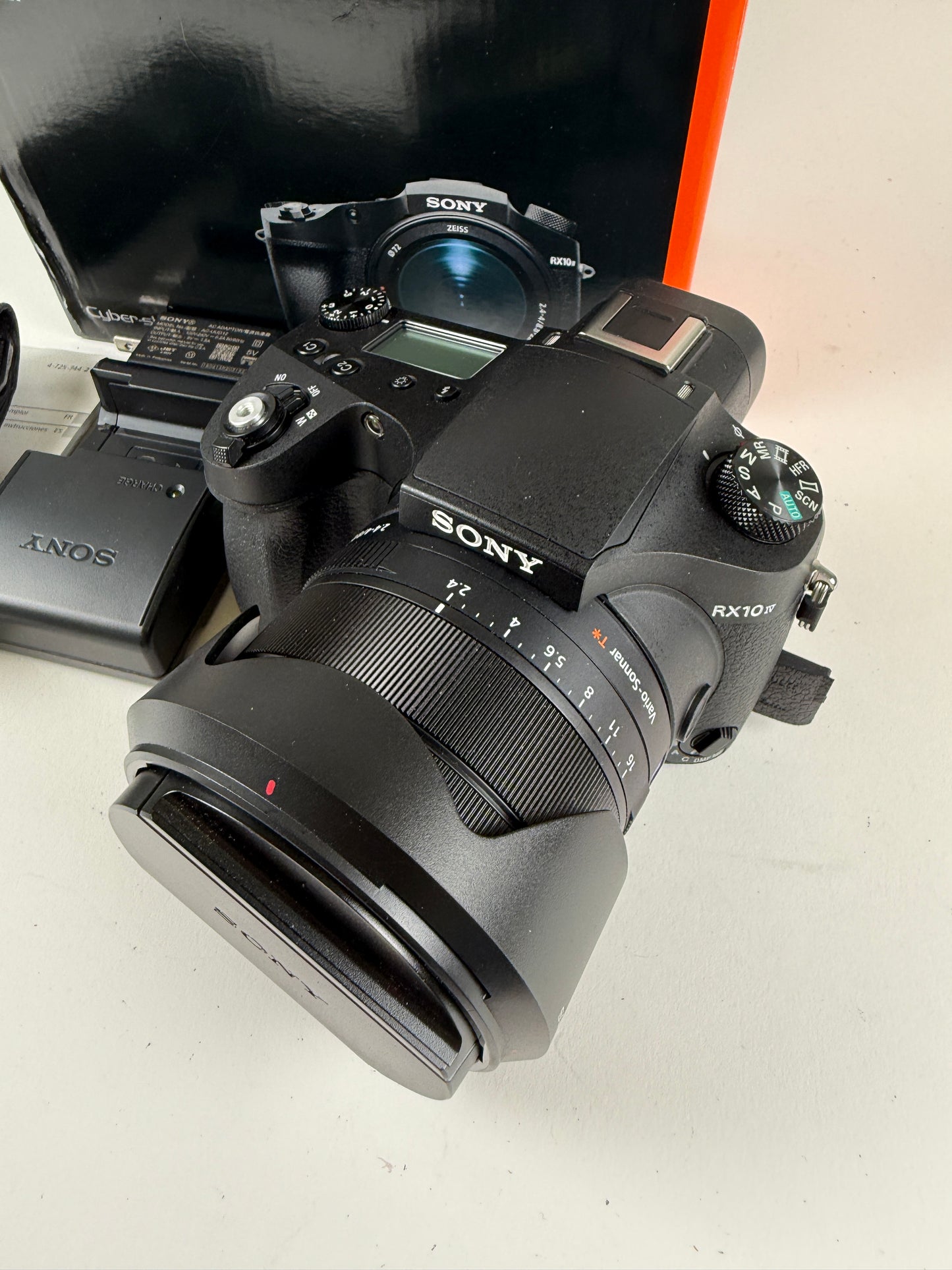 Sony Cyber-Shot DSC-RX10 IV 20.1MP Digital Camera w/25x MINT