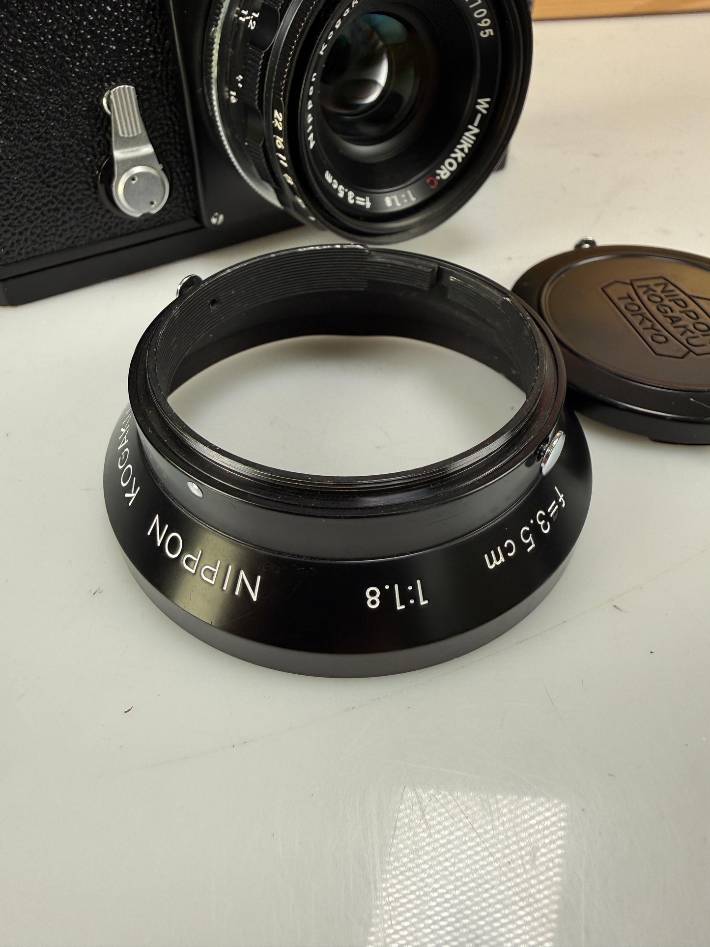 Nikon SP Limited Edition Black Body w/ 3.5cm 35mm f1.8 lens kit