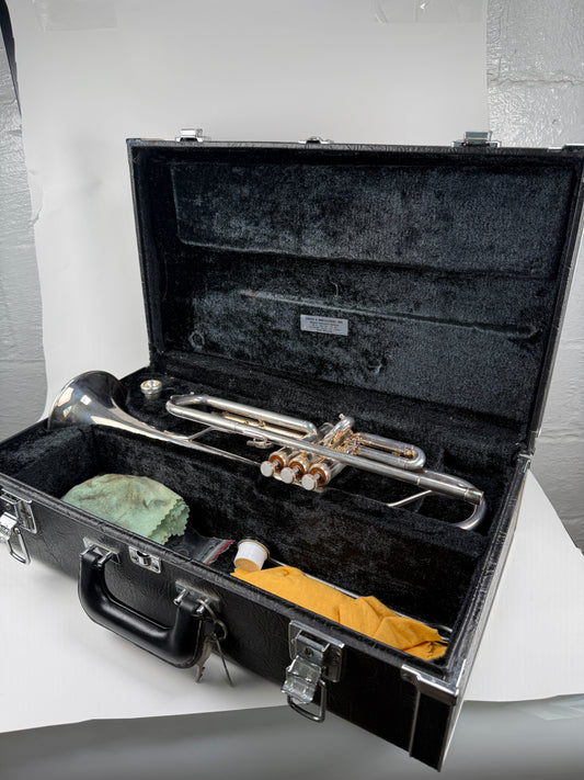 Yamaha Silver Trumpet YTR4320ST with case and 11C4-7C mouthpiece