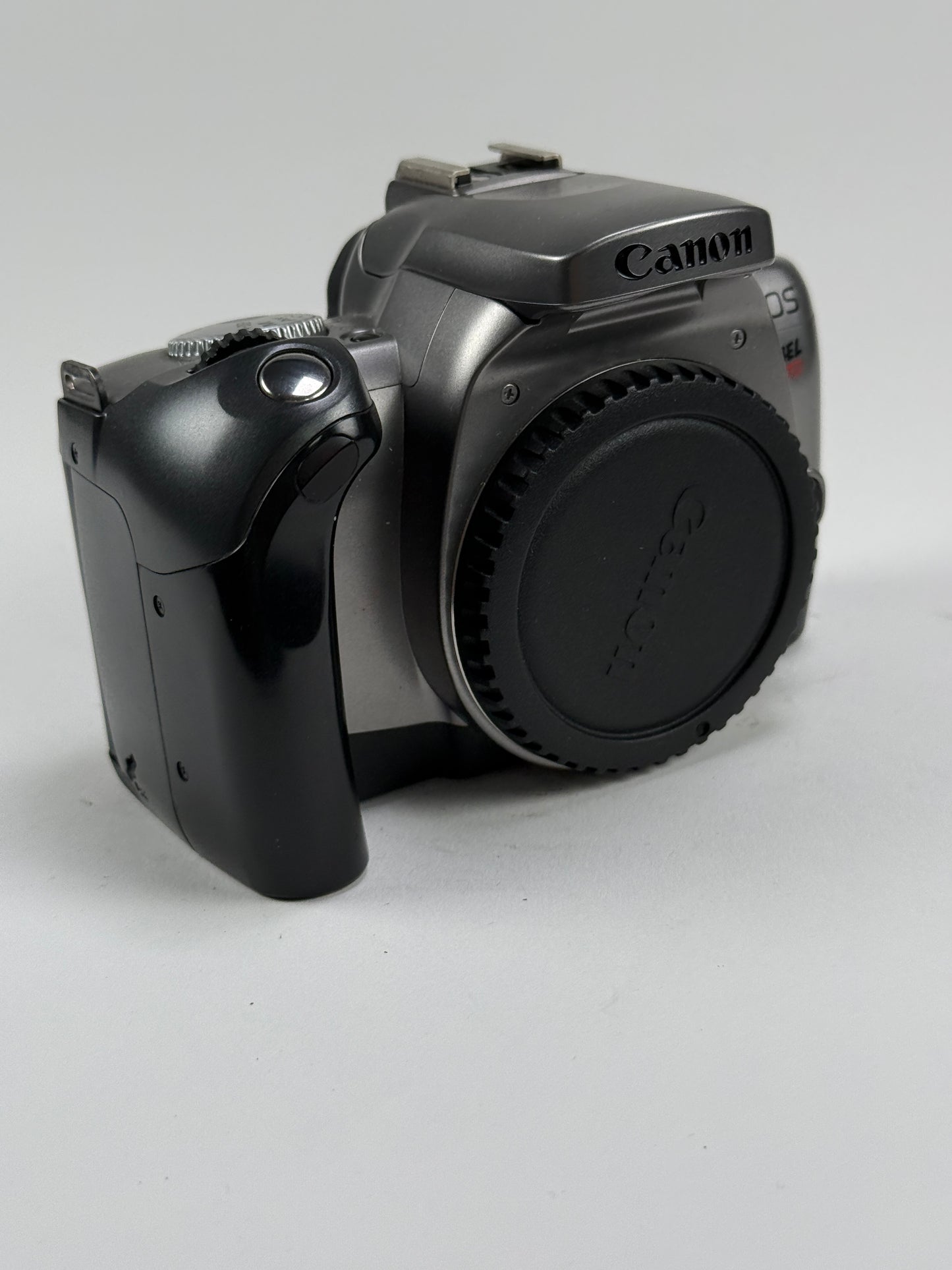Canon EOS Rebel T2 35mm SLR Film Camera body