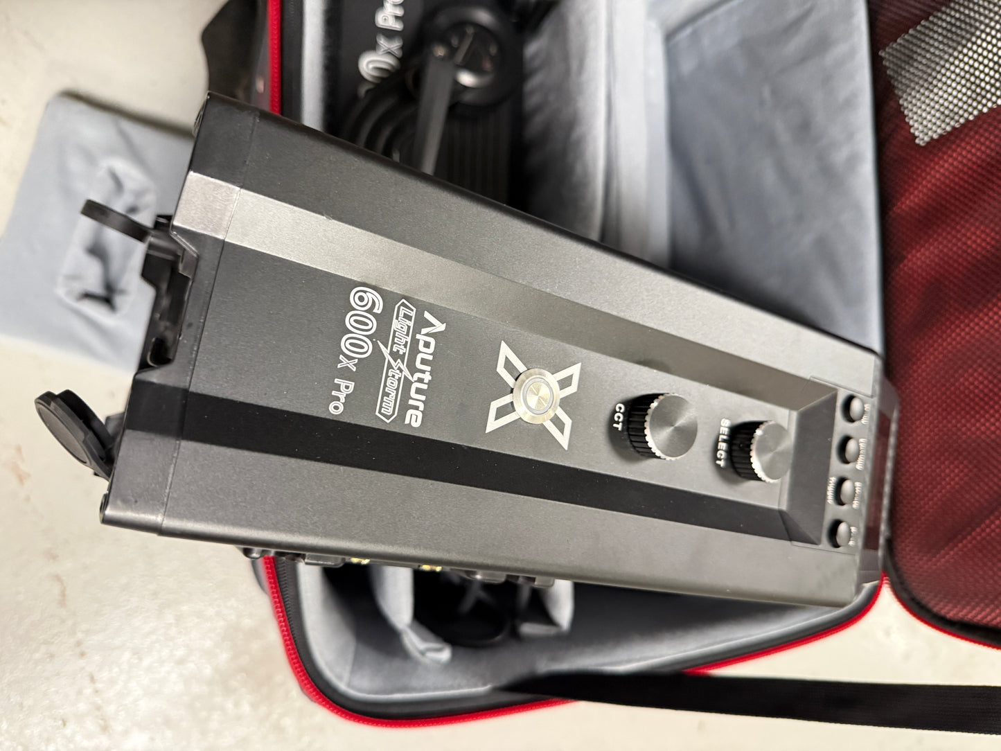 Aputure LS 600x Pro Bi-Color LED Monolight (V-Mount)