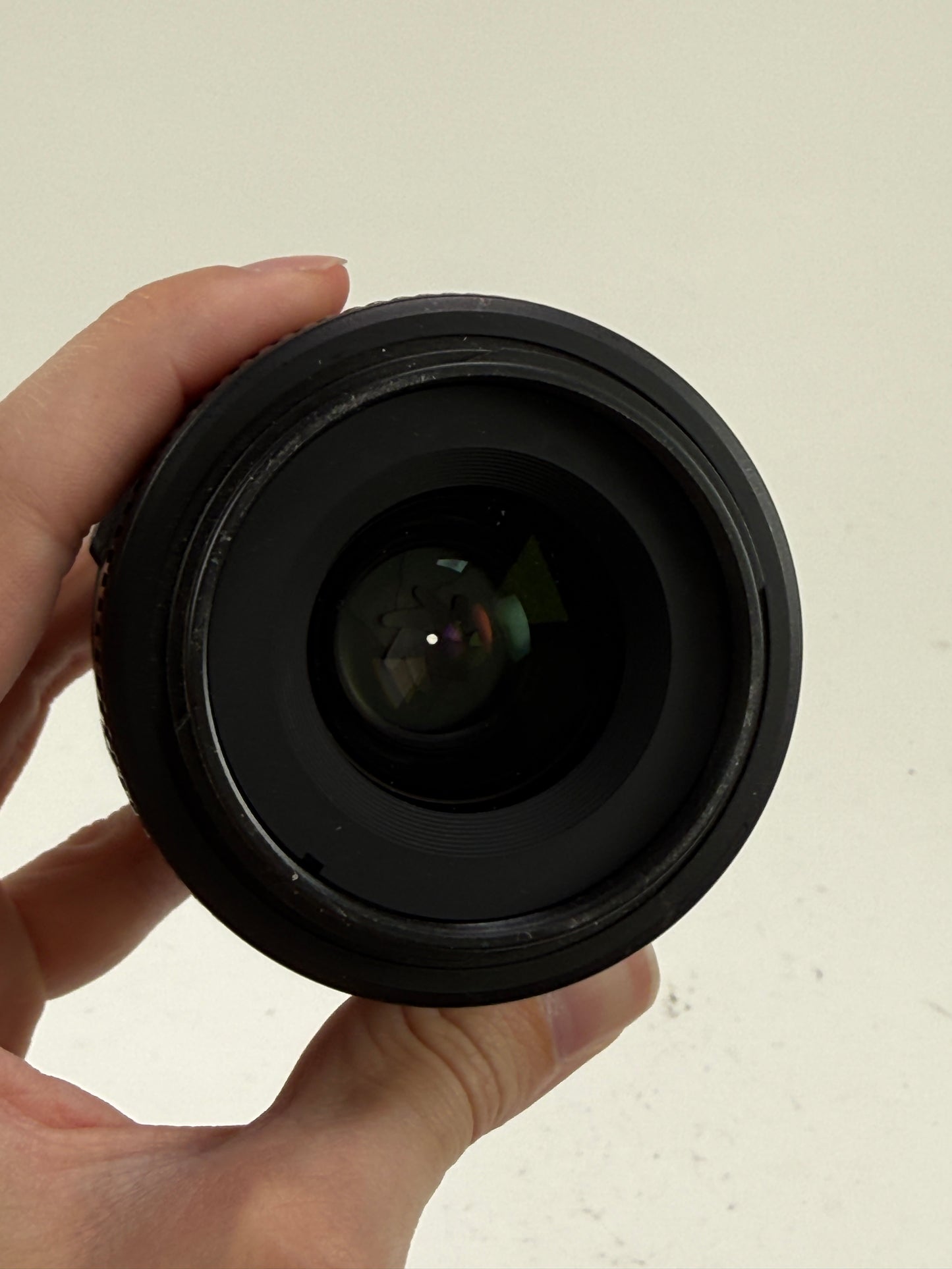 Nikon 35mm f1.8G AF-S DX Lens for Nikon DSLR Cameras