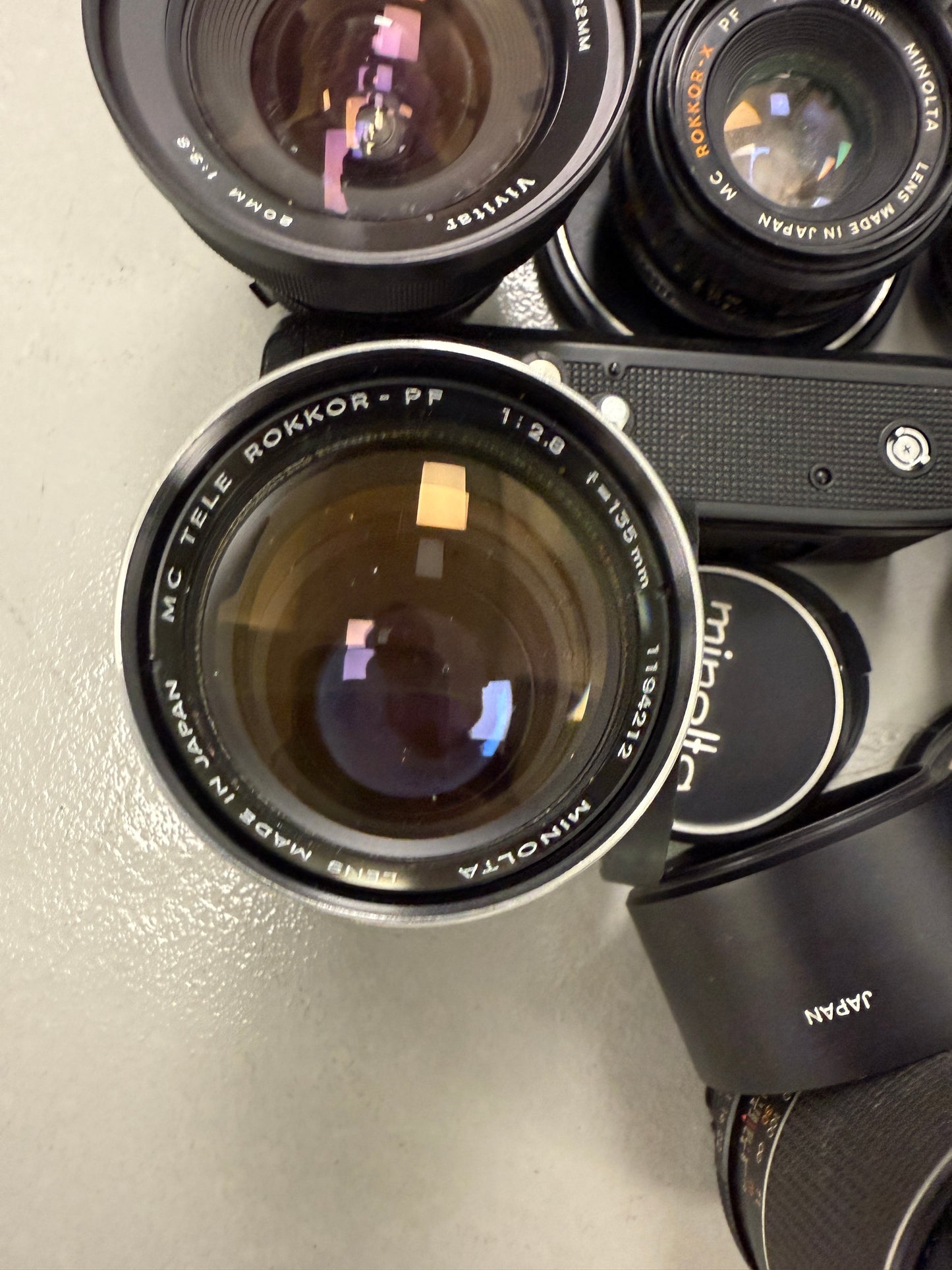 Minolta Film camera equipment lot lens, 135mm, 100mm f2.5, 58mm, 50mm, SRT