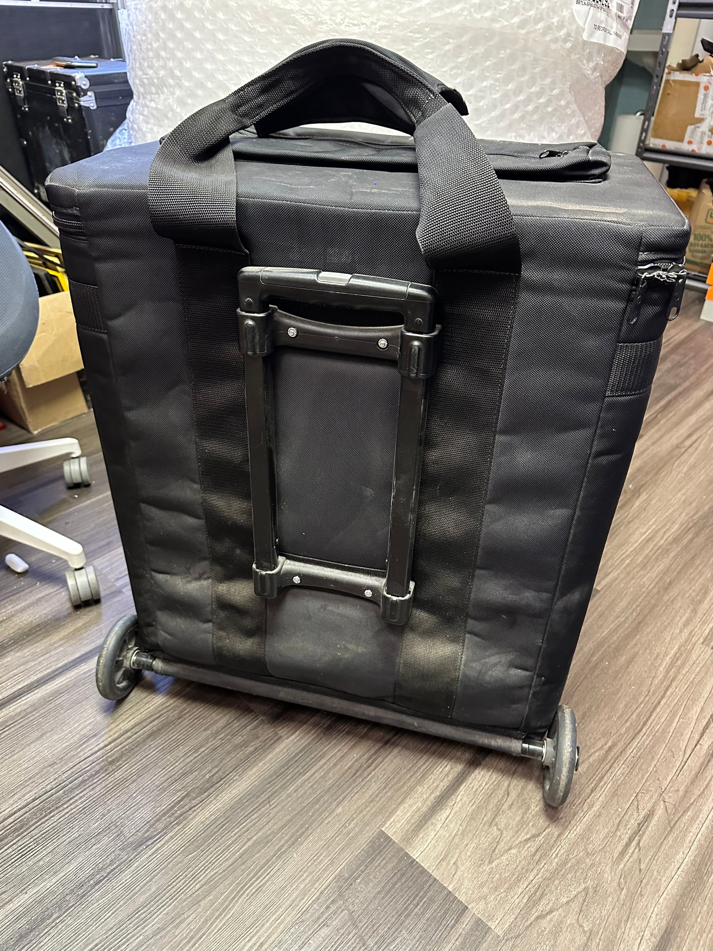 Versa-Flex versaflex large rolling case airline shippable