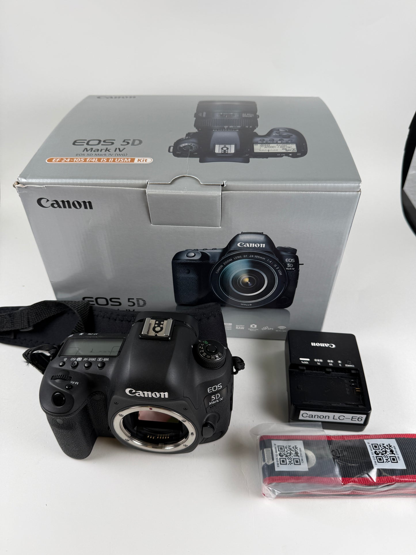 Canon EOS 5D Mark IV 30.4MP Digital SLR Camera Body