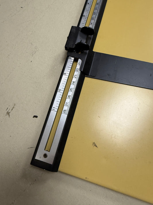 Bogen Vintage Darkroom Photo Printing Easel 11x14 Adjustable Blades