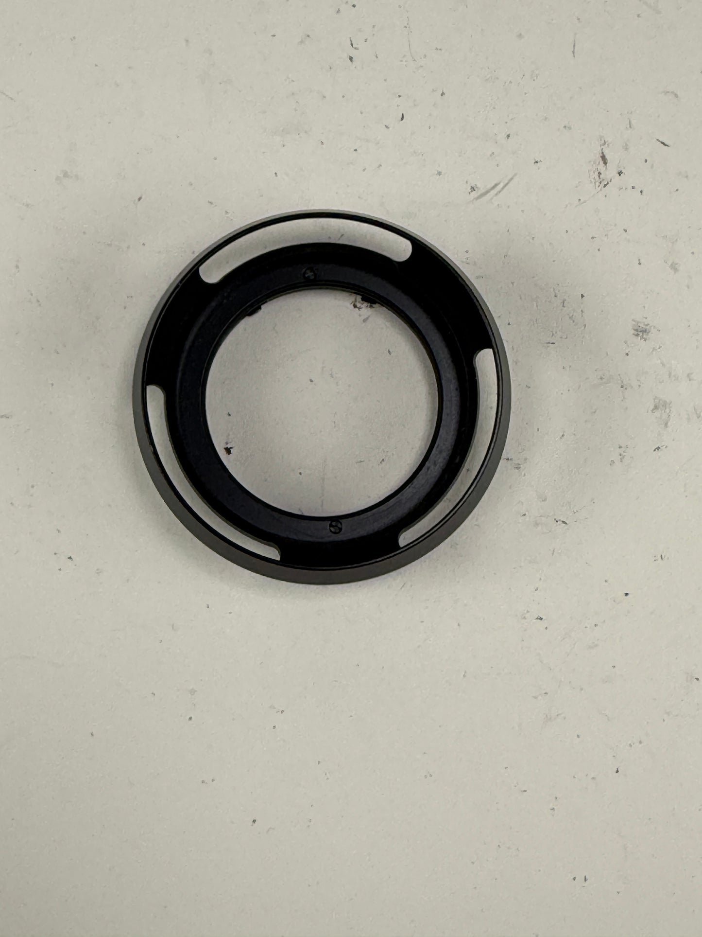 Leica Leitz 12504 lens hood for 35mm f1.4 35mm f2 summilux Summicron
