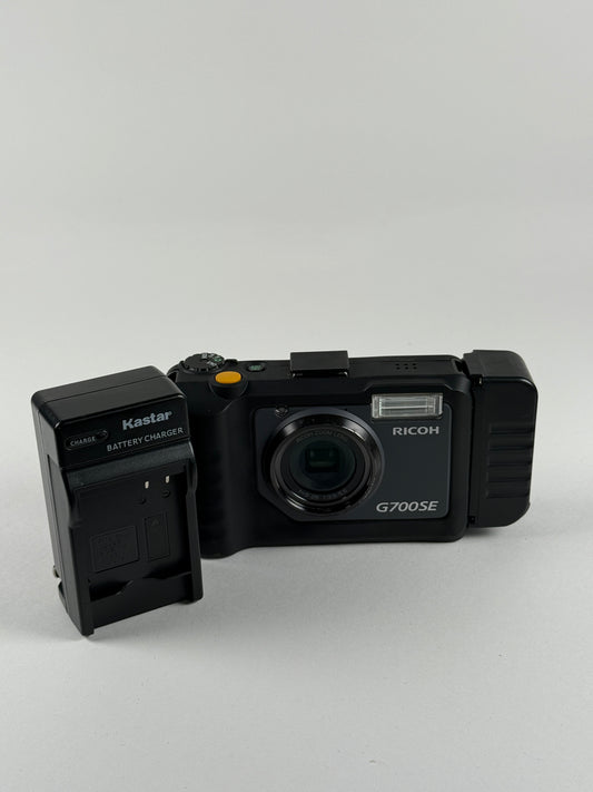 Ricoh GR G700SE 12.1MP Digital Camera - with GPS attachment