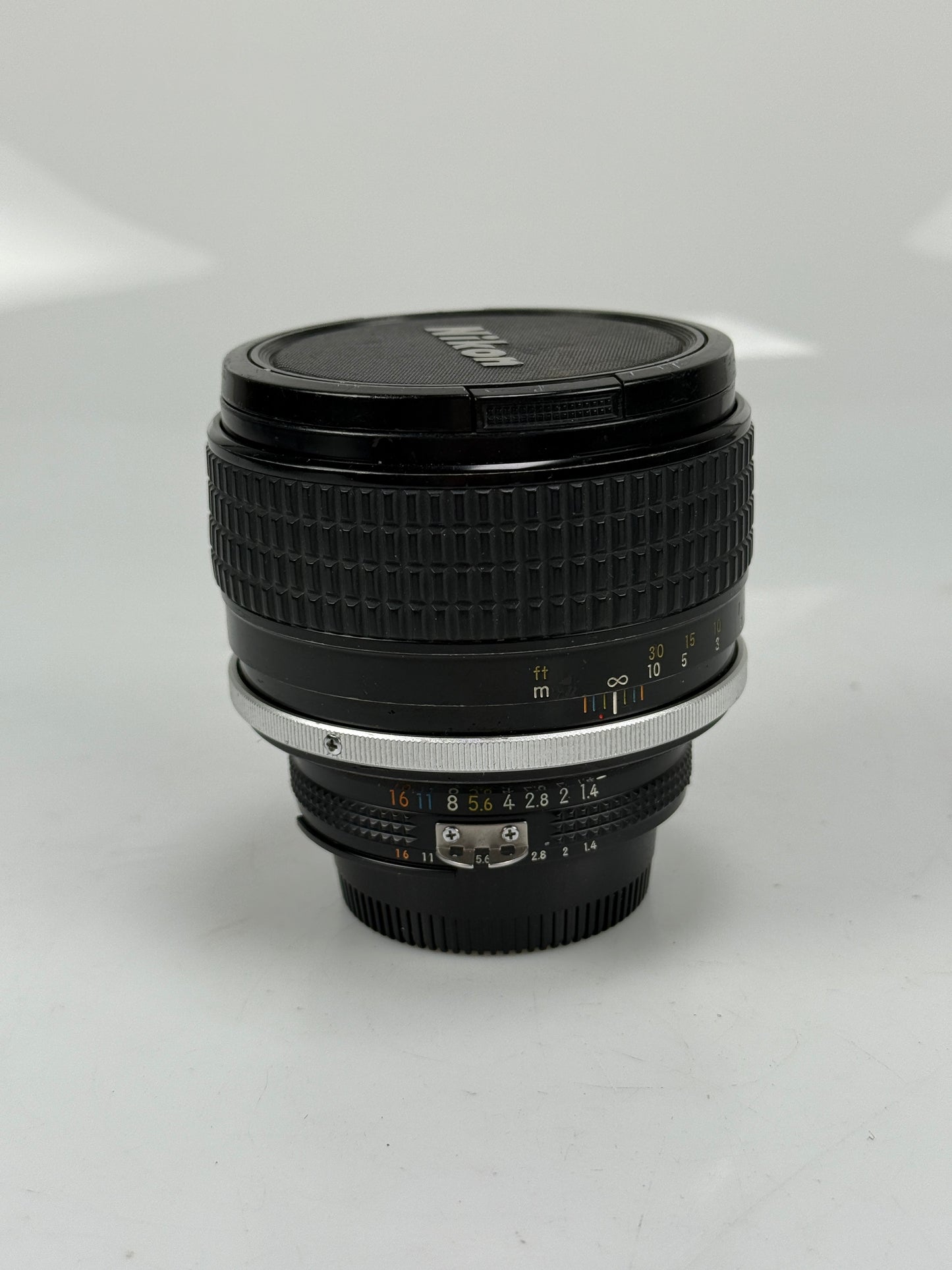 Nikon Nikkor Ais 85mm f1.4 Lens Prime SLR