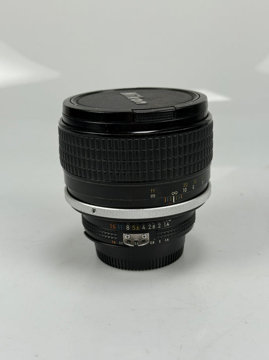 Nikon Nikkor Ais 85mm f1.4 Lens Prime SLR