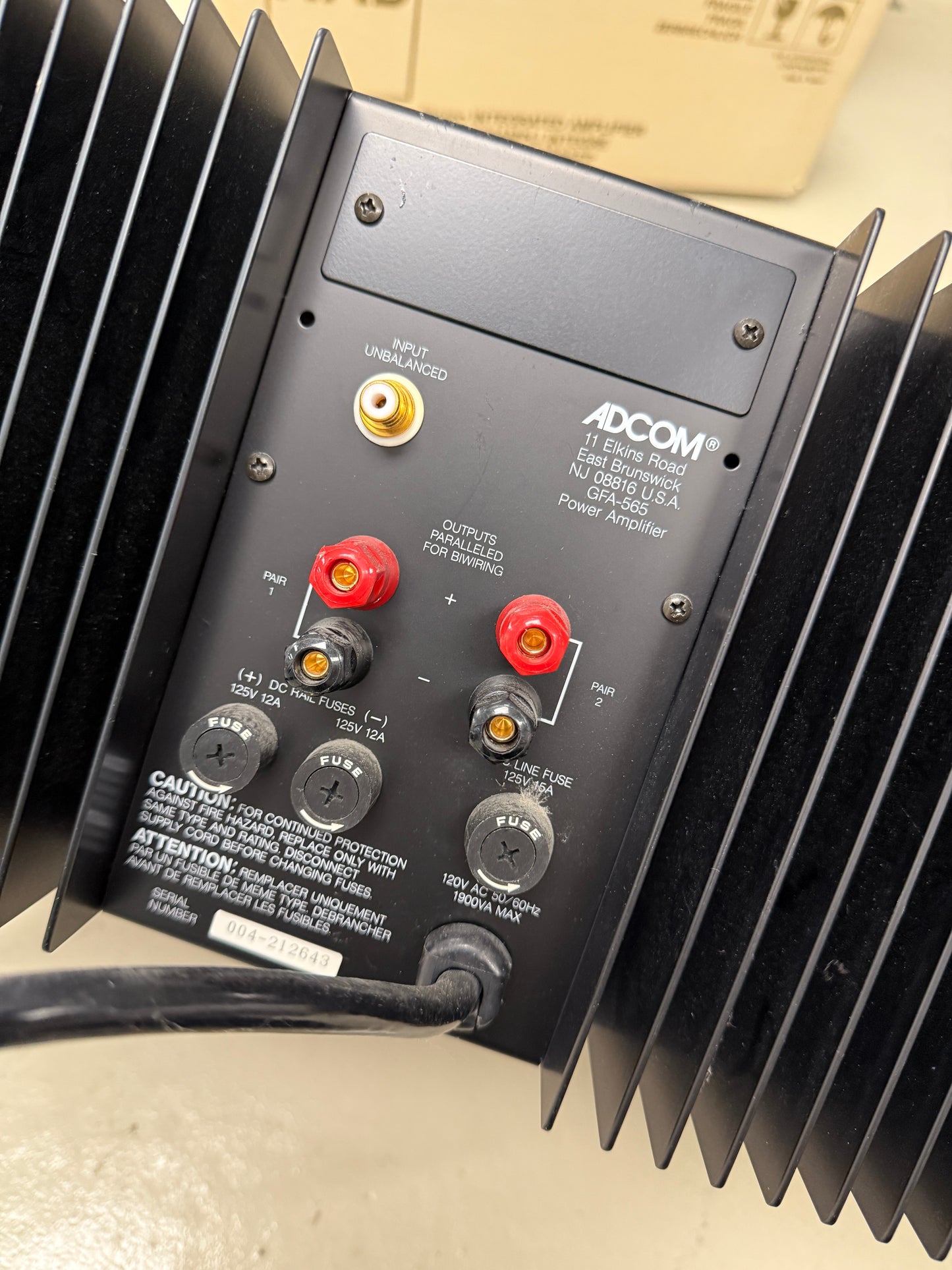 Adcom GFA-565 Monoblock Power Amplifier