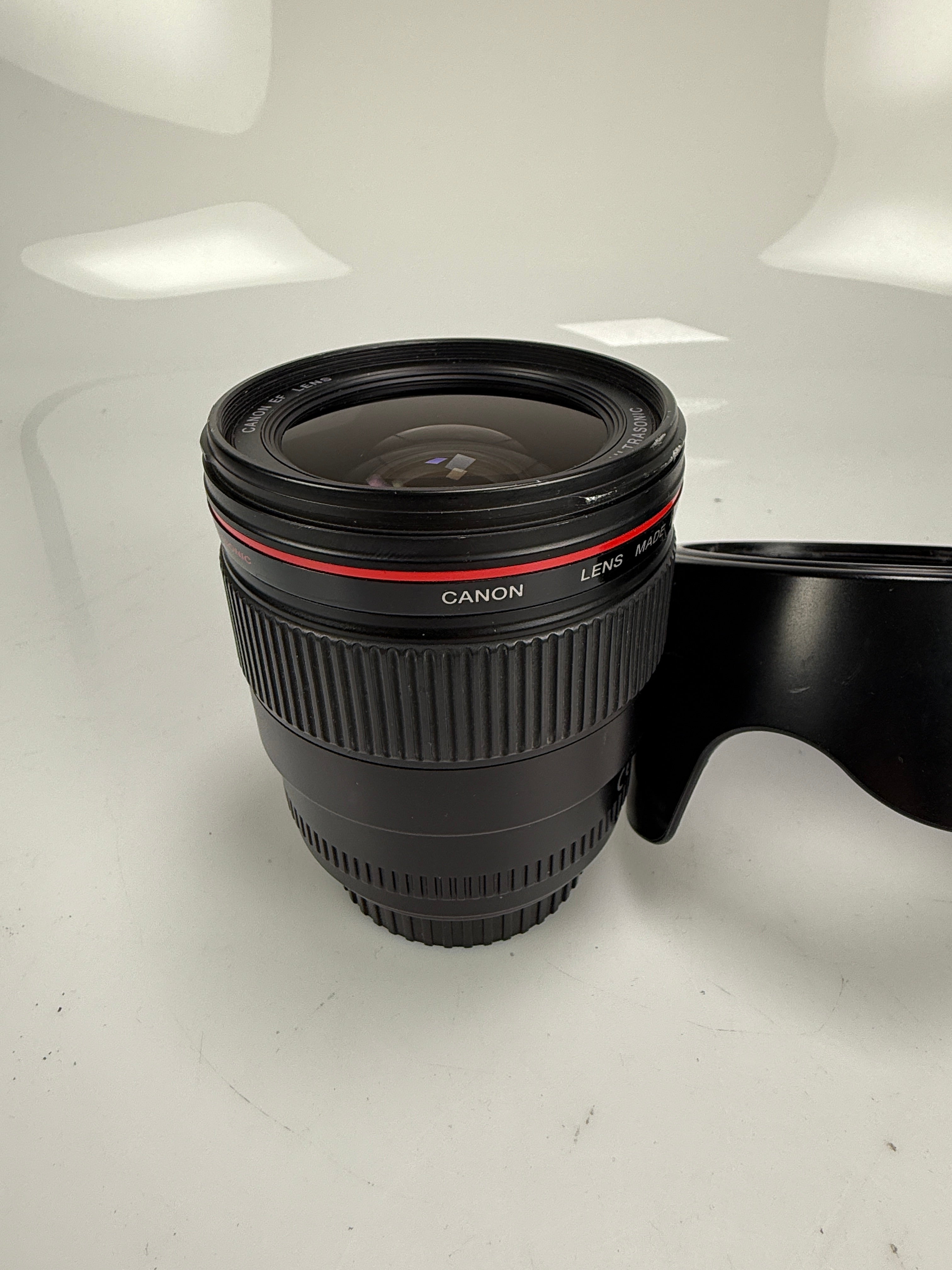 Canon EF 35mm f1.4 L Lens USM Ultrasonic – Cardinal Camera Used
