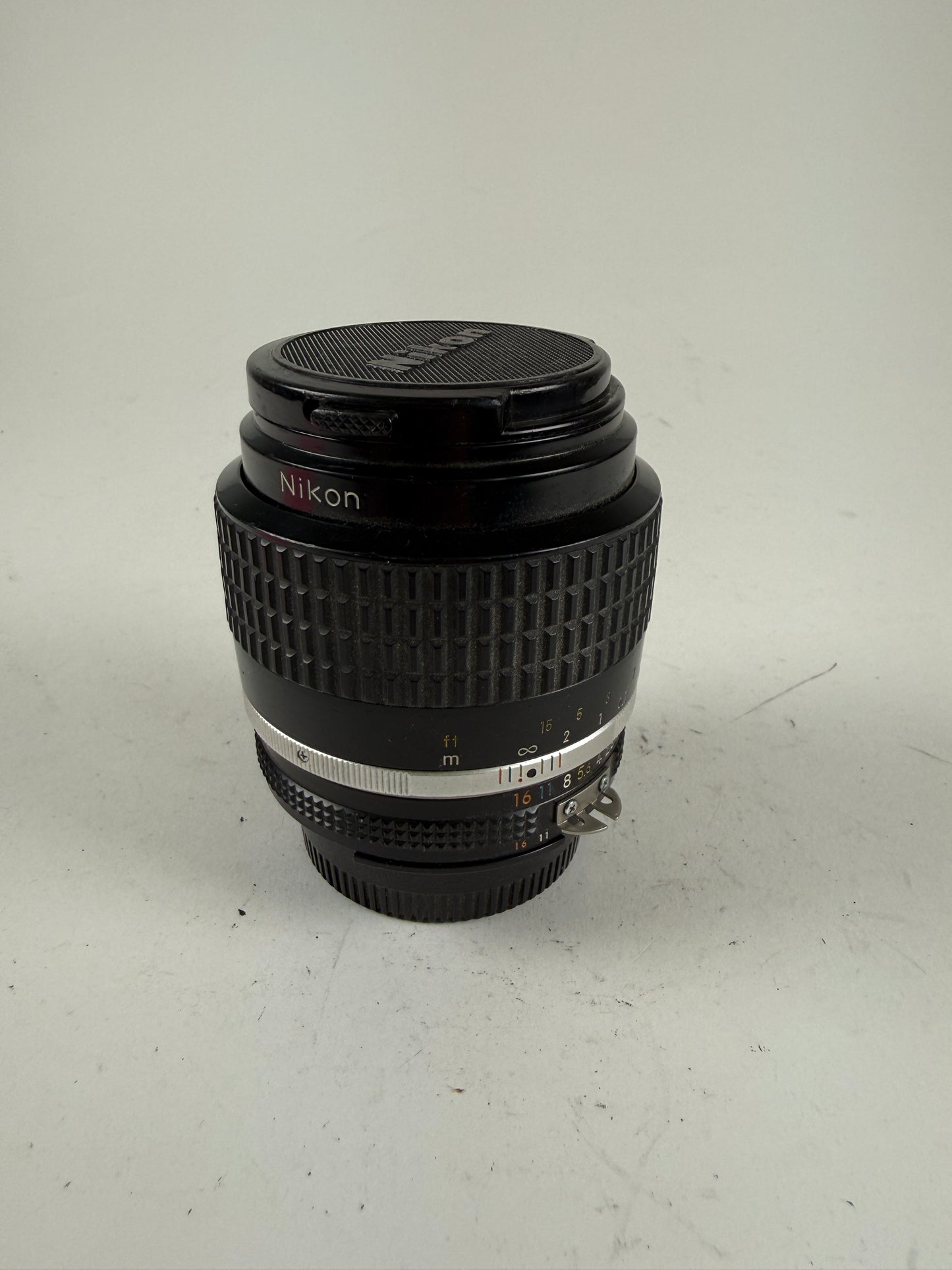 Nikon Nikkor Ais 35mm f1.4 Lens Prime SLR