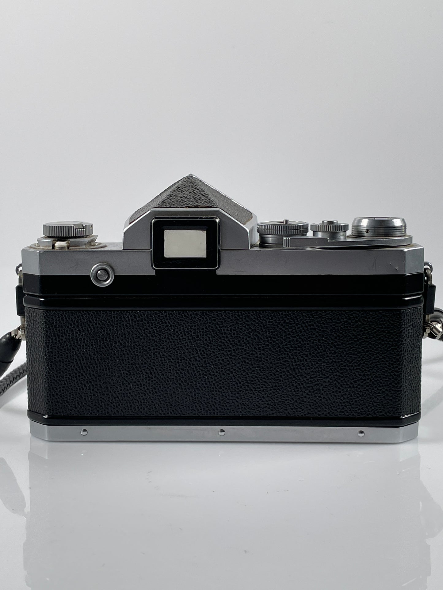 Nikon F Standard Prism SLR Camera Body Ser: 64XXXXX Chrome NPK