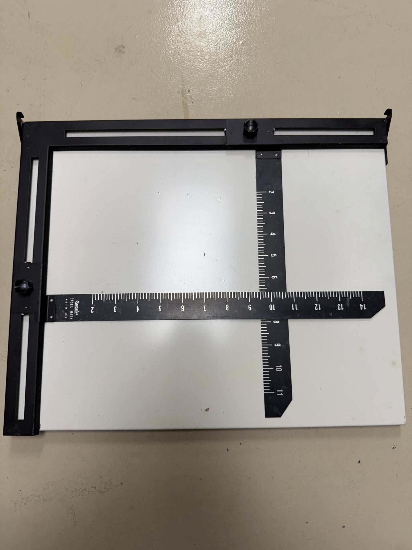 Magnalux Vintage Darkroom Photo Printing Easel 11x14 Adjustable Blades