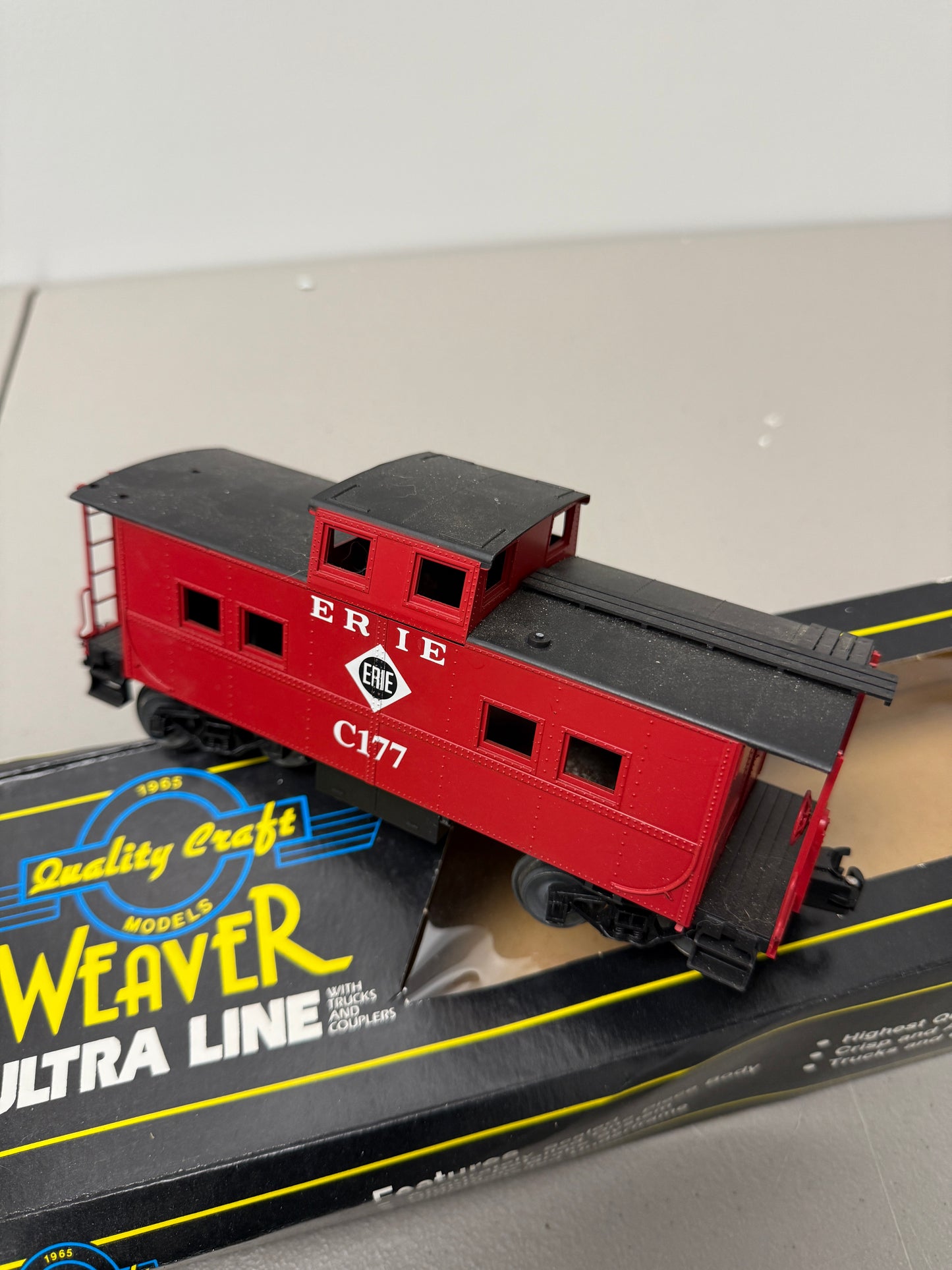 Weaver Ultra Line Erie Caboose C177 O Scale U2914 – Boxed