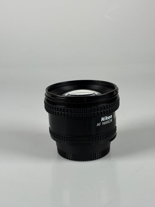 Nikon Nikkor AF 20mm F2.8 Lens