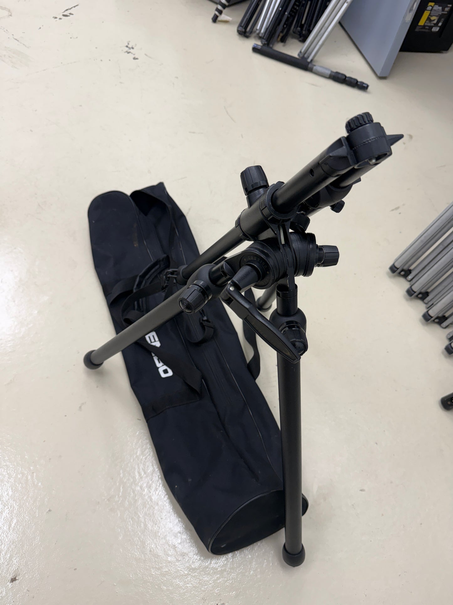 Benbo Trekker Camera Tripod with Ball Head, Carrying Case